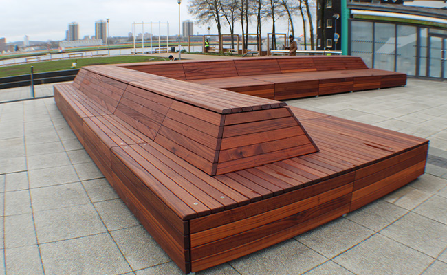 University opf east london docklands - bespoke podium seating