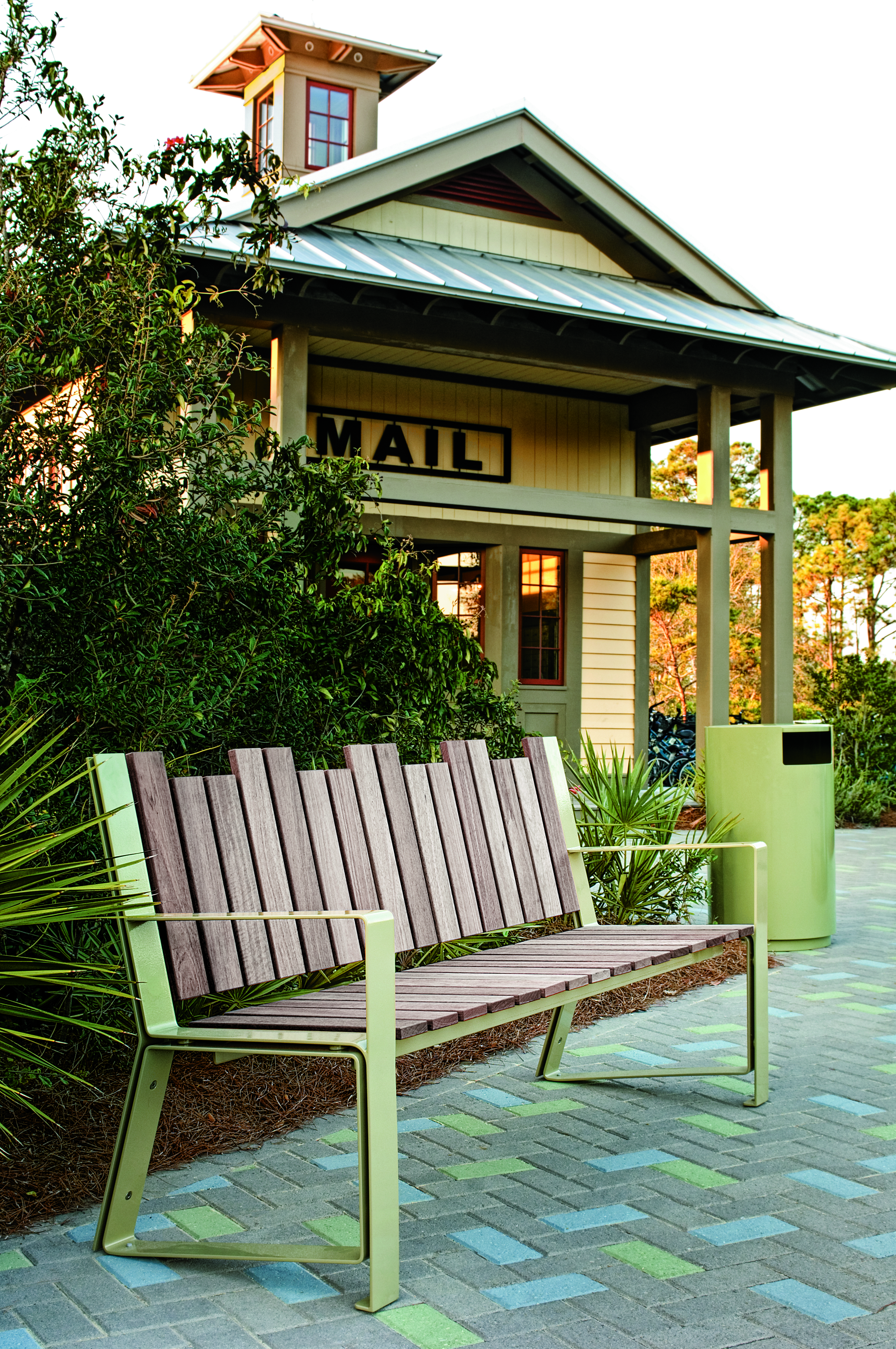 Lakeside Litter Bin
