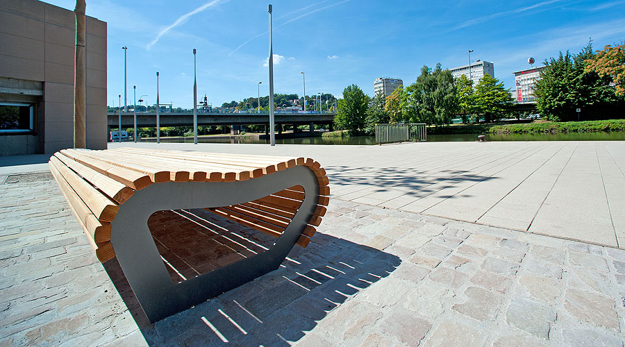 Saarbrucken Seating