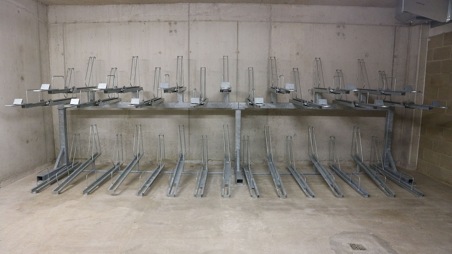 Everest Double-Decker Cycle Rack