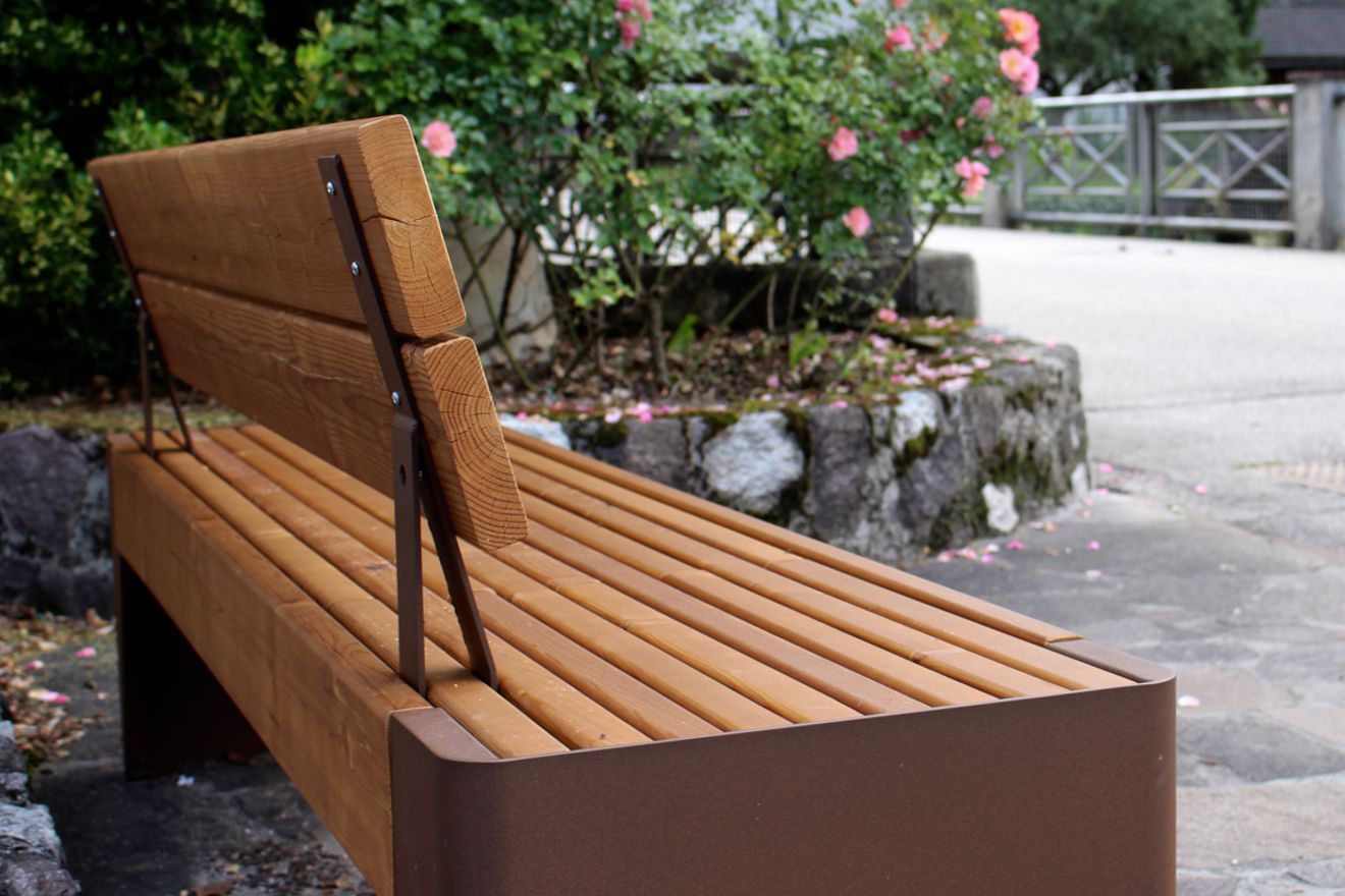 Fola Seating