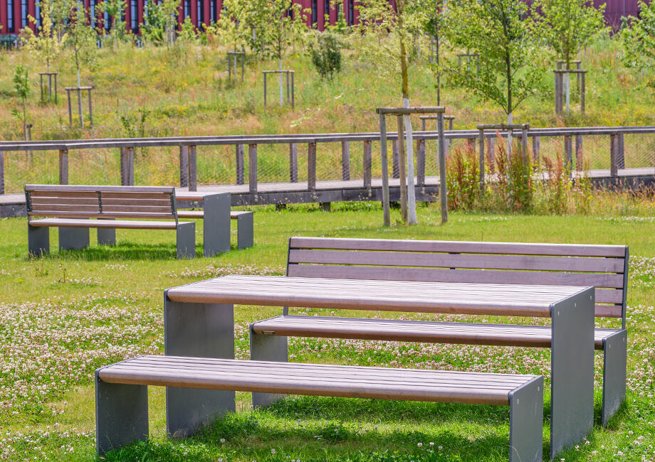 Gero Picnic Table