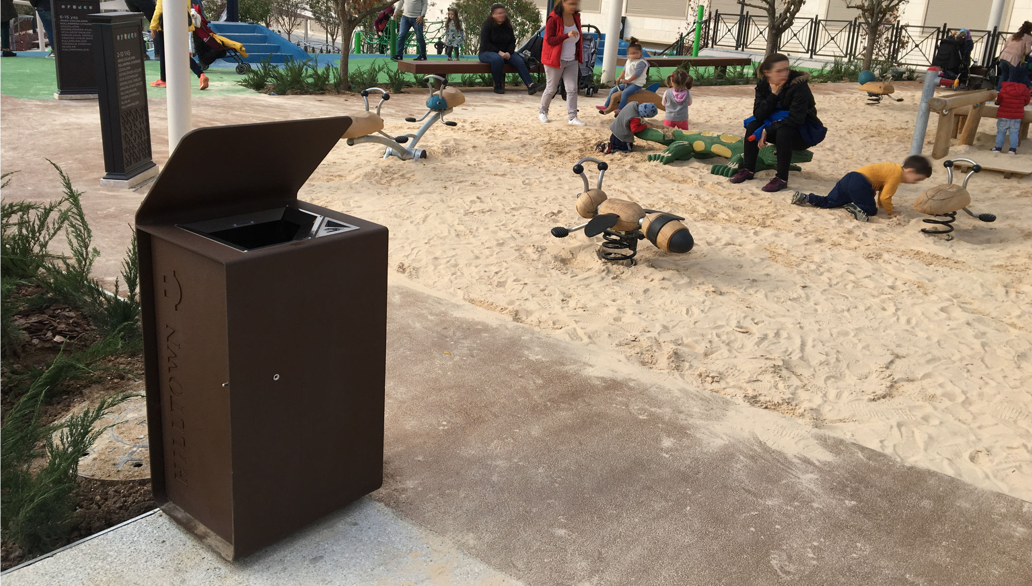 YES Litter Bin