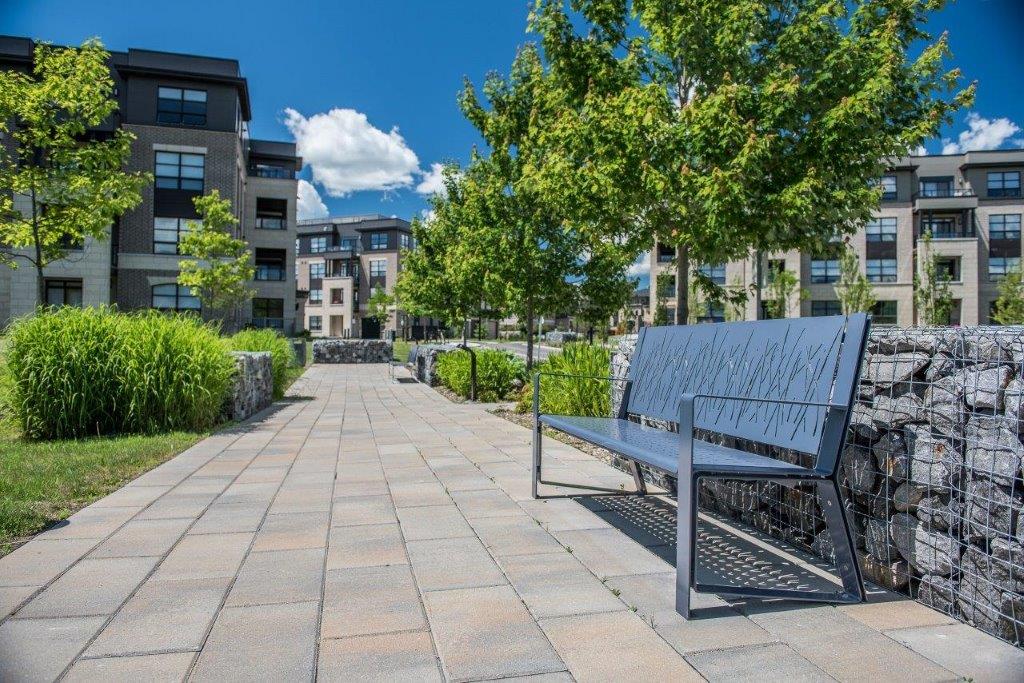 Lakeside Seating