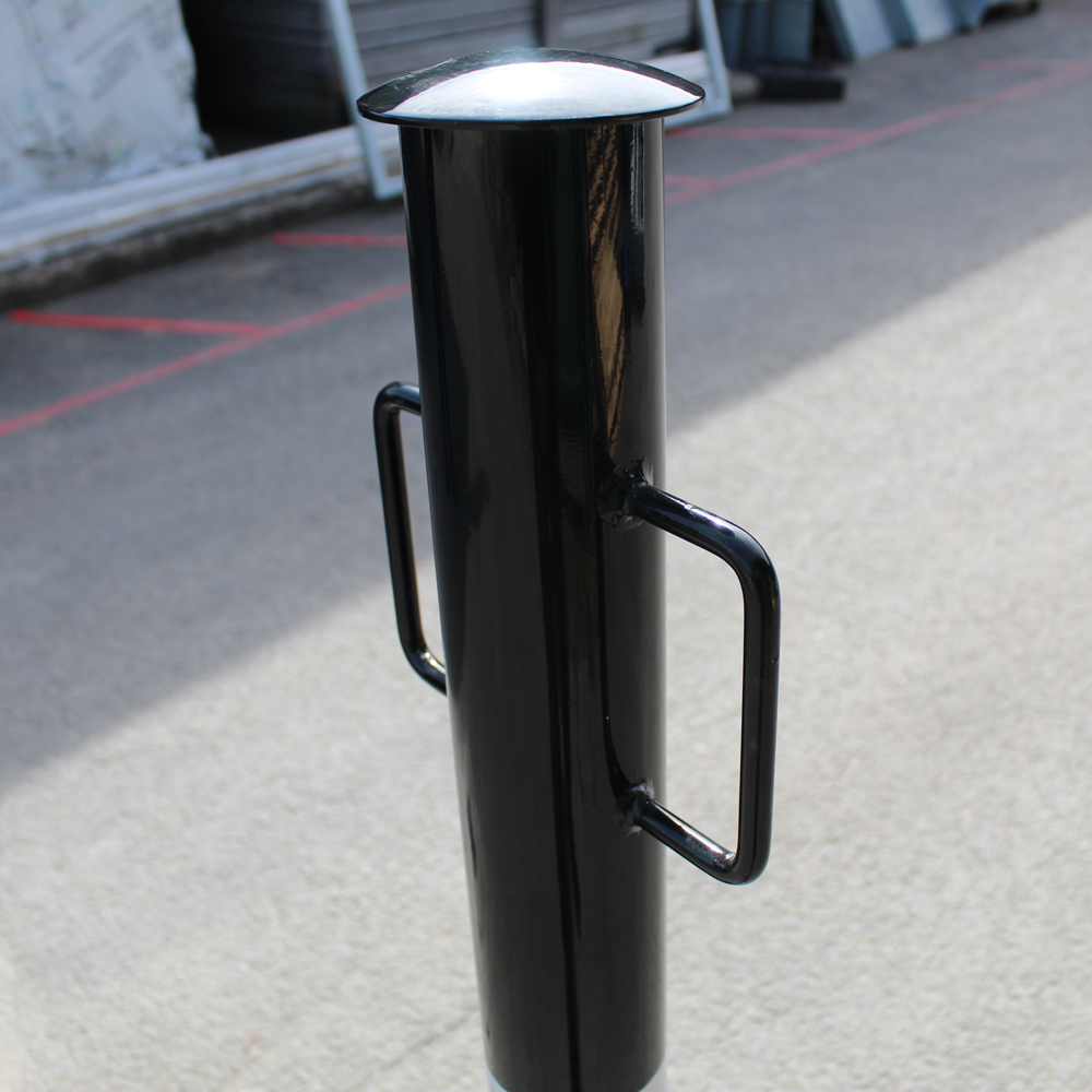 Black & White Removable Bollard