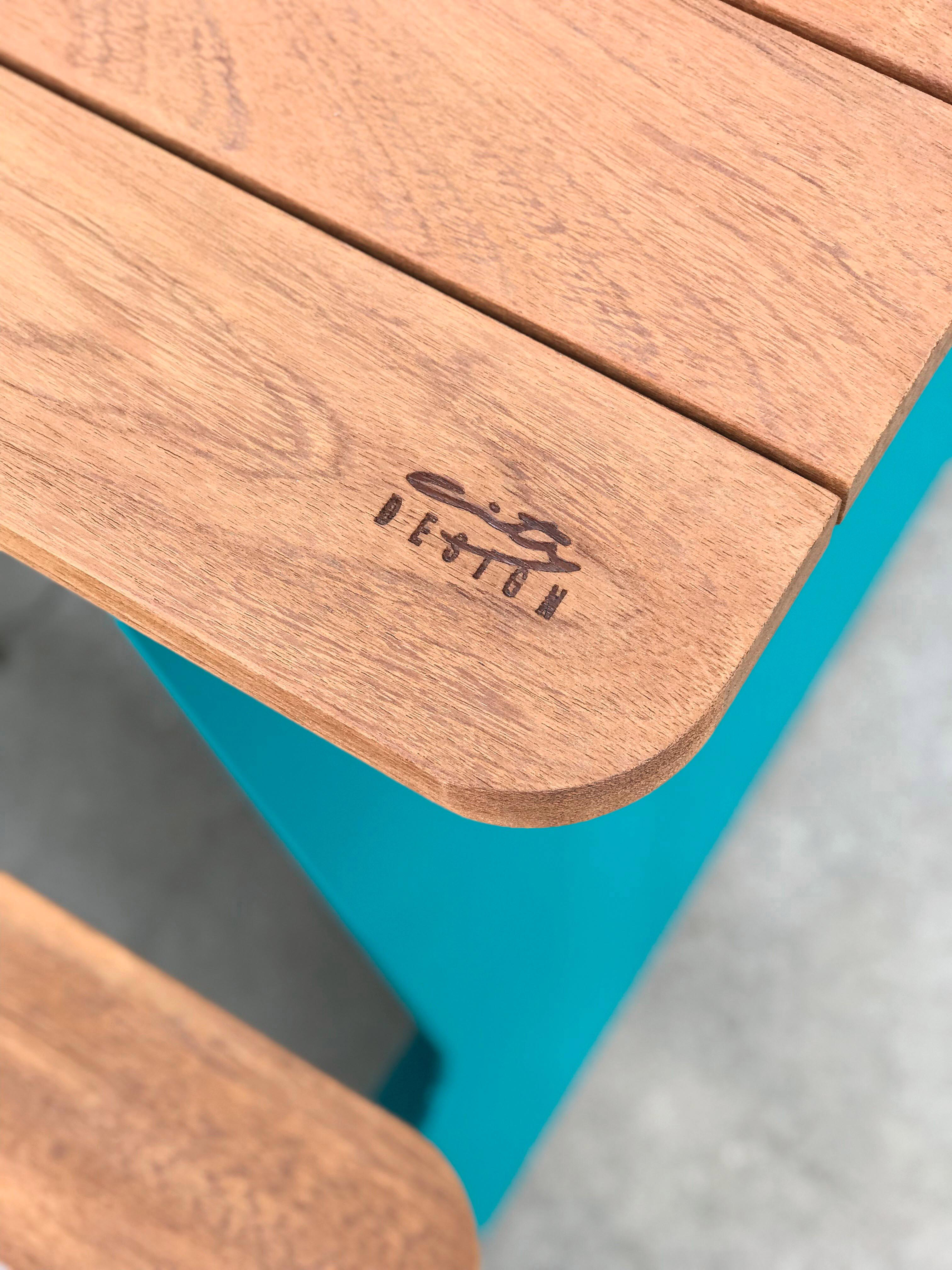 Wave Picnic Table