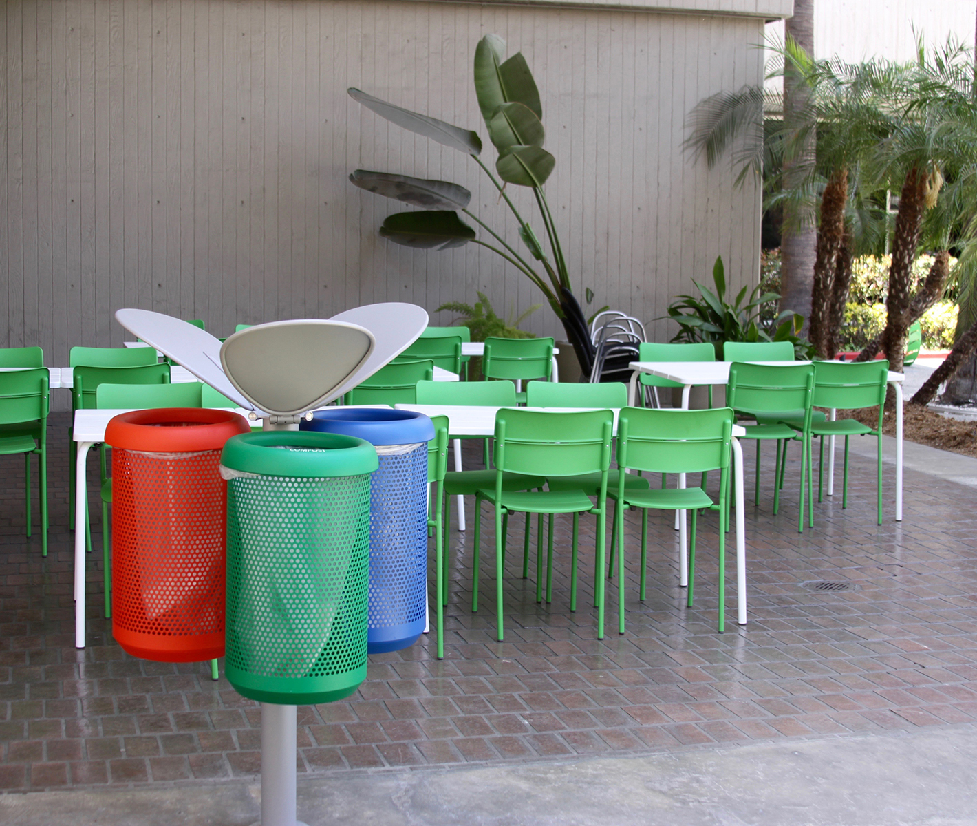 Bravo Boom Litter Bin