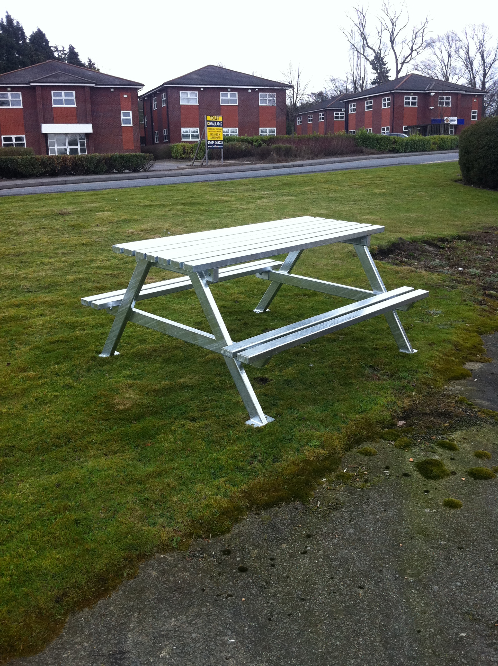 Anti Vandal Picnic Set