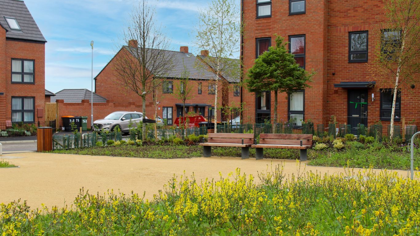 Linmere, Houghton Regis