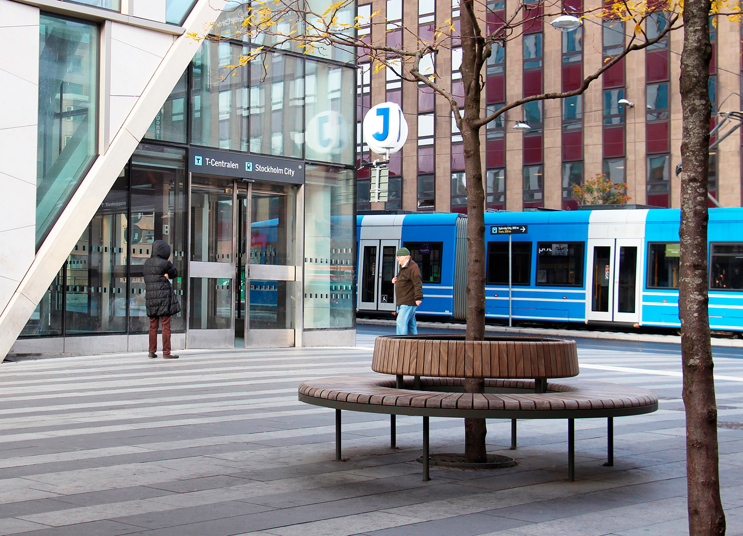 Klara R Round Bench