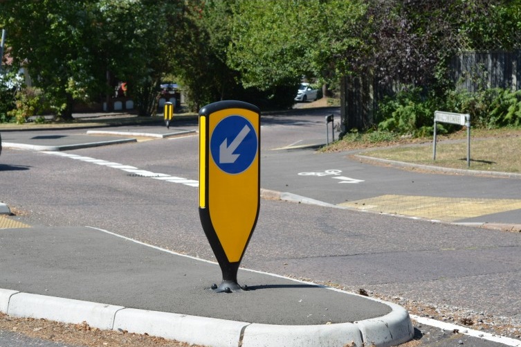 3Sixty Reflective Self-Righting Bollard
