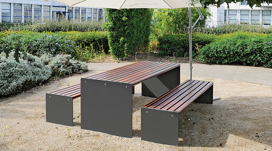 Gero Picnic Table