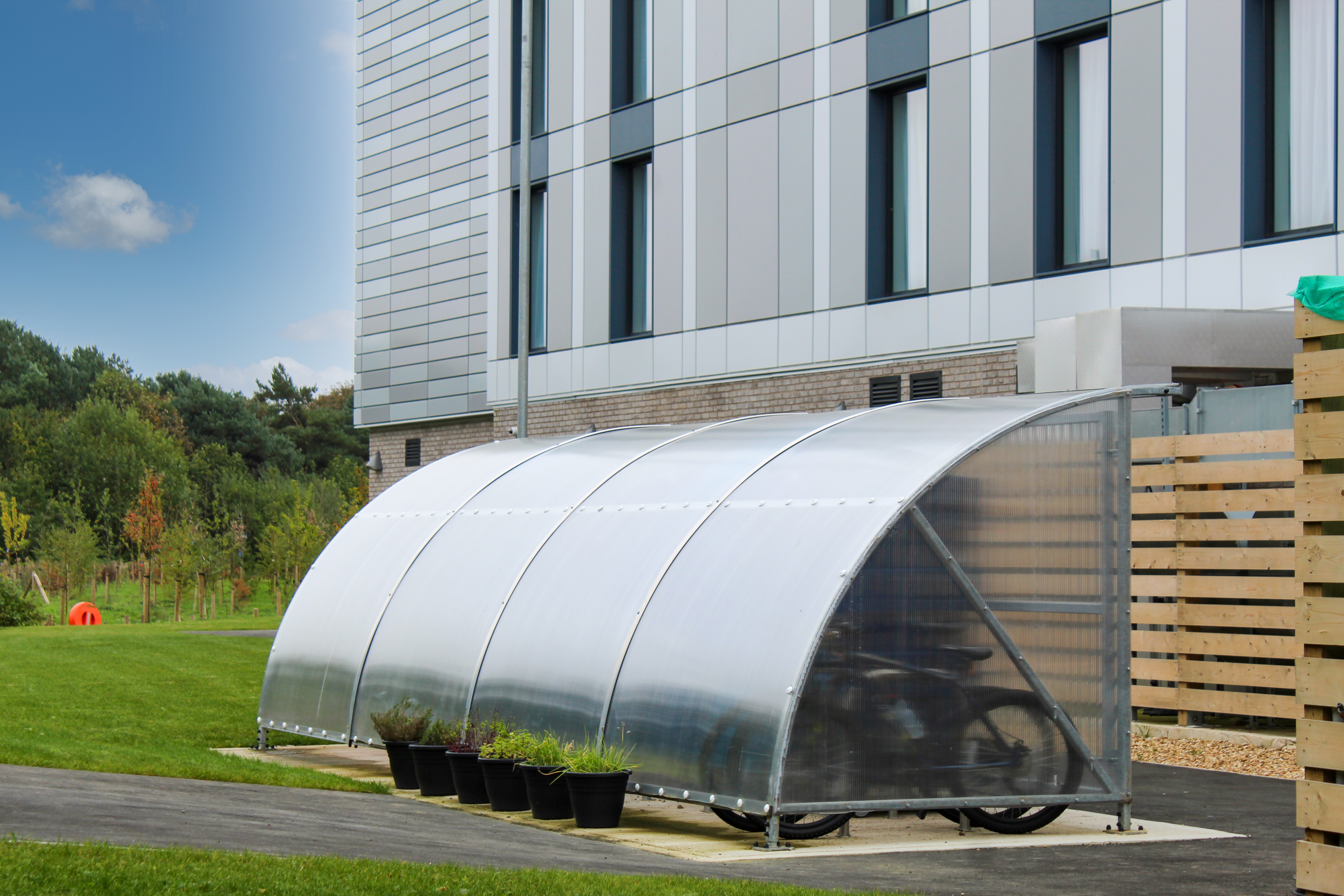 Hennessy Cycle Shelter