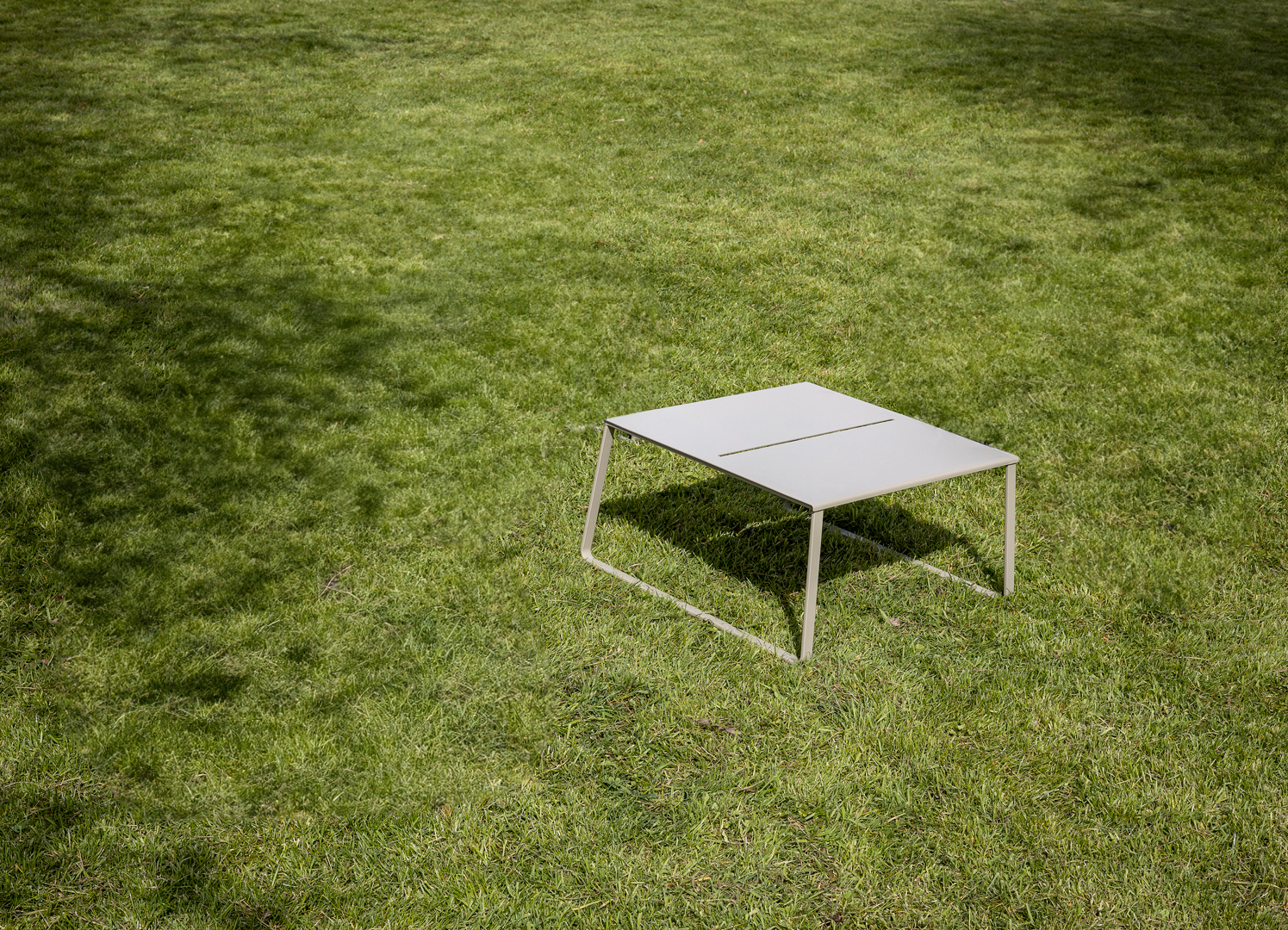 Teräs LO BO Lounge Table