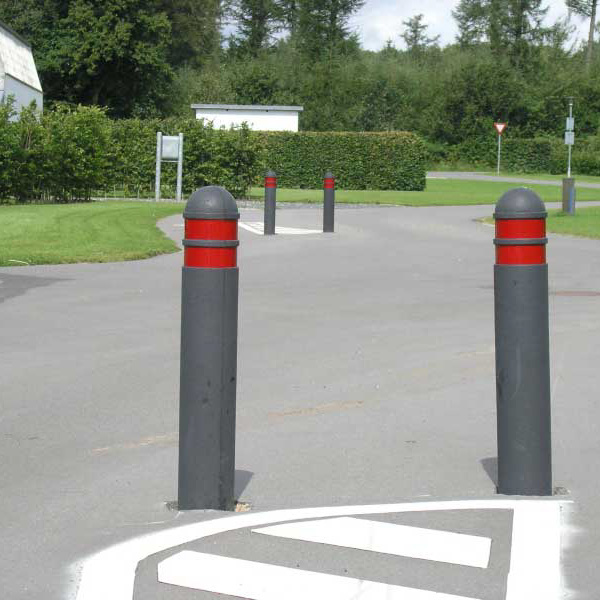 Universal Bollard