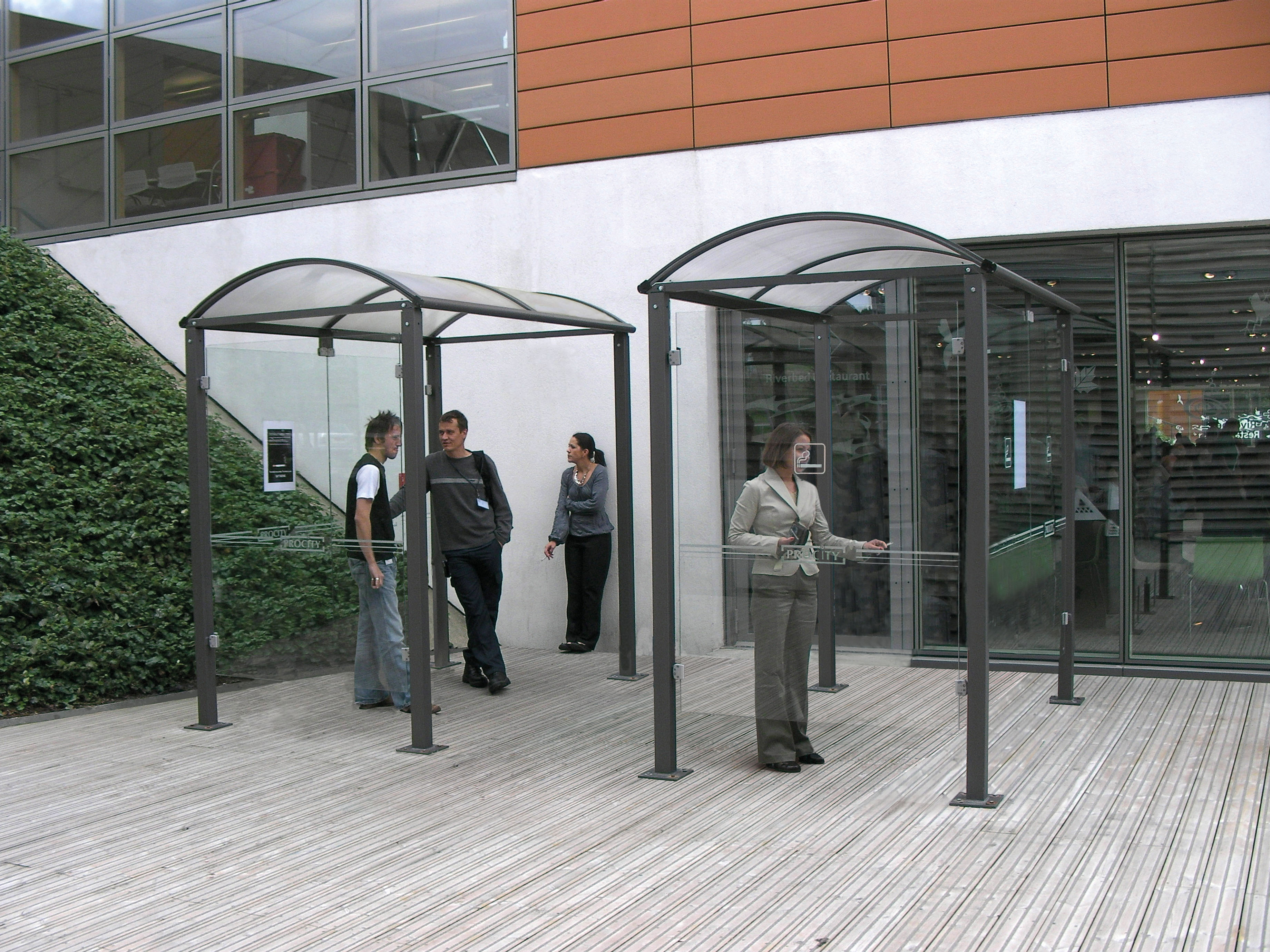 Classic Smoking Shelter