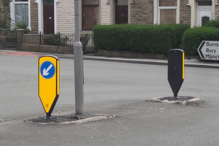 Duraflex Reflective Self-Righting Bollard