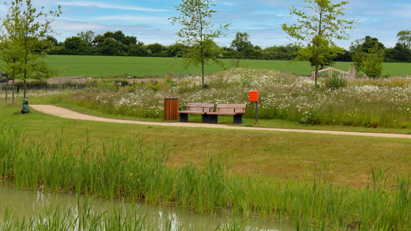Linmere, Houghton Regis