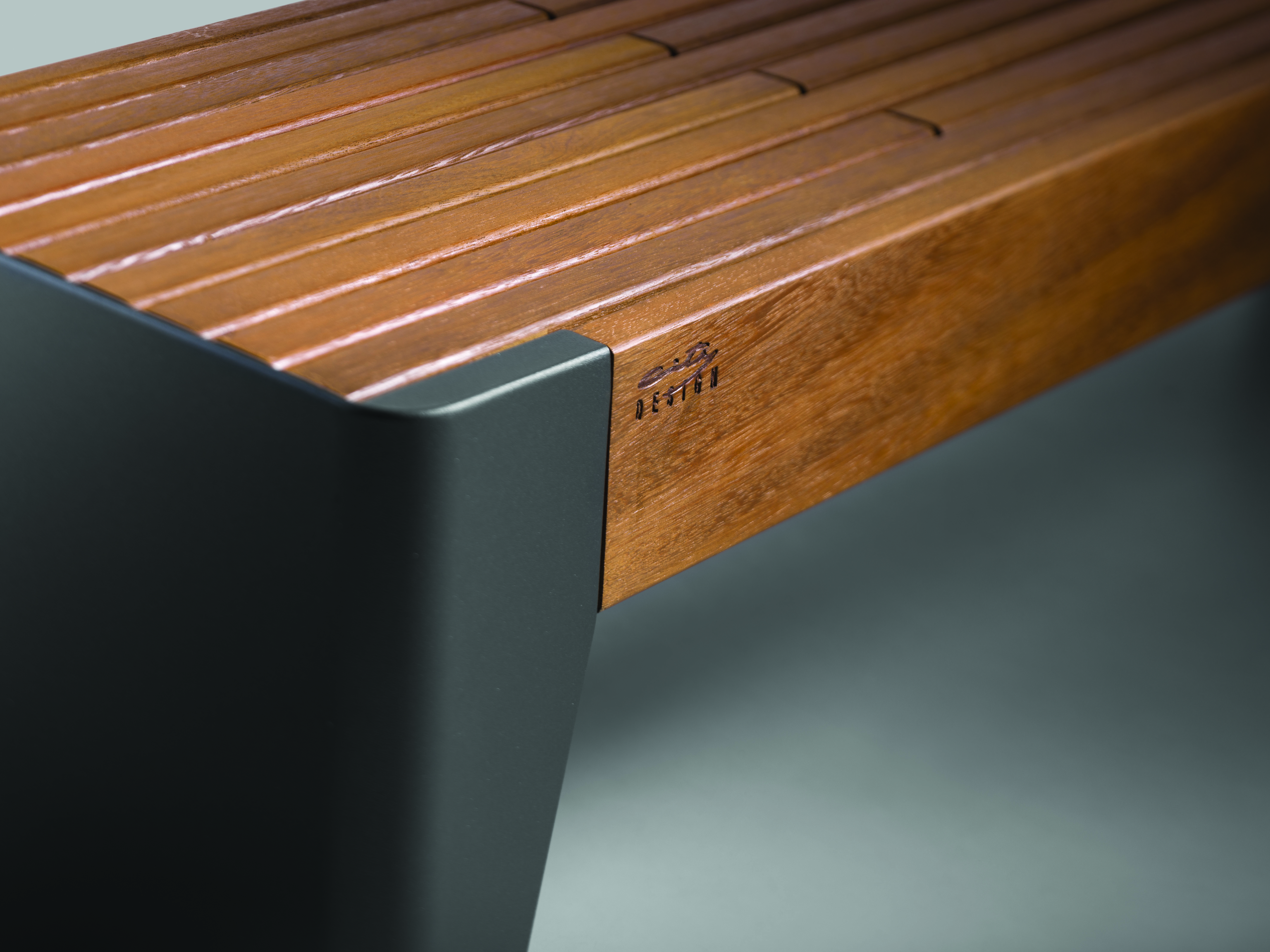 Fola Seating