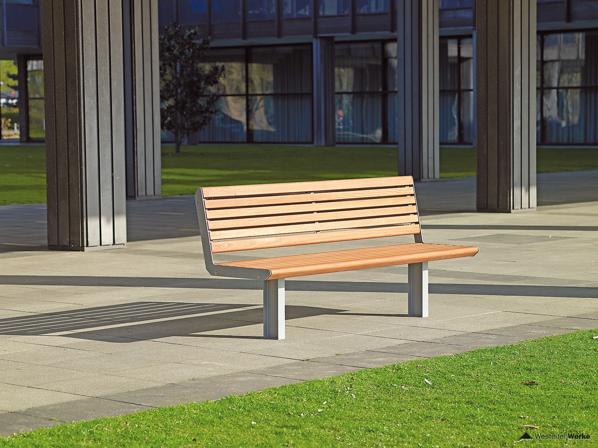 Paribus Picnic Table