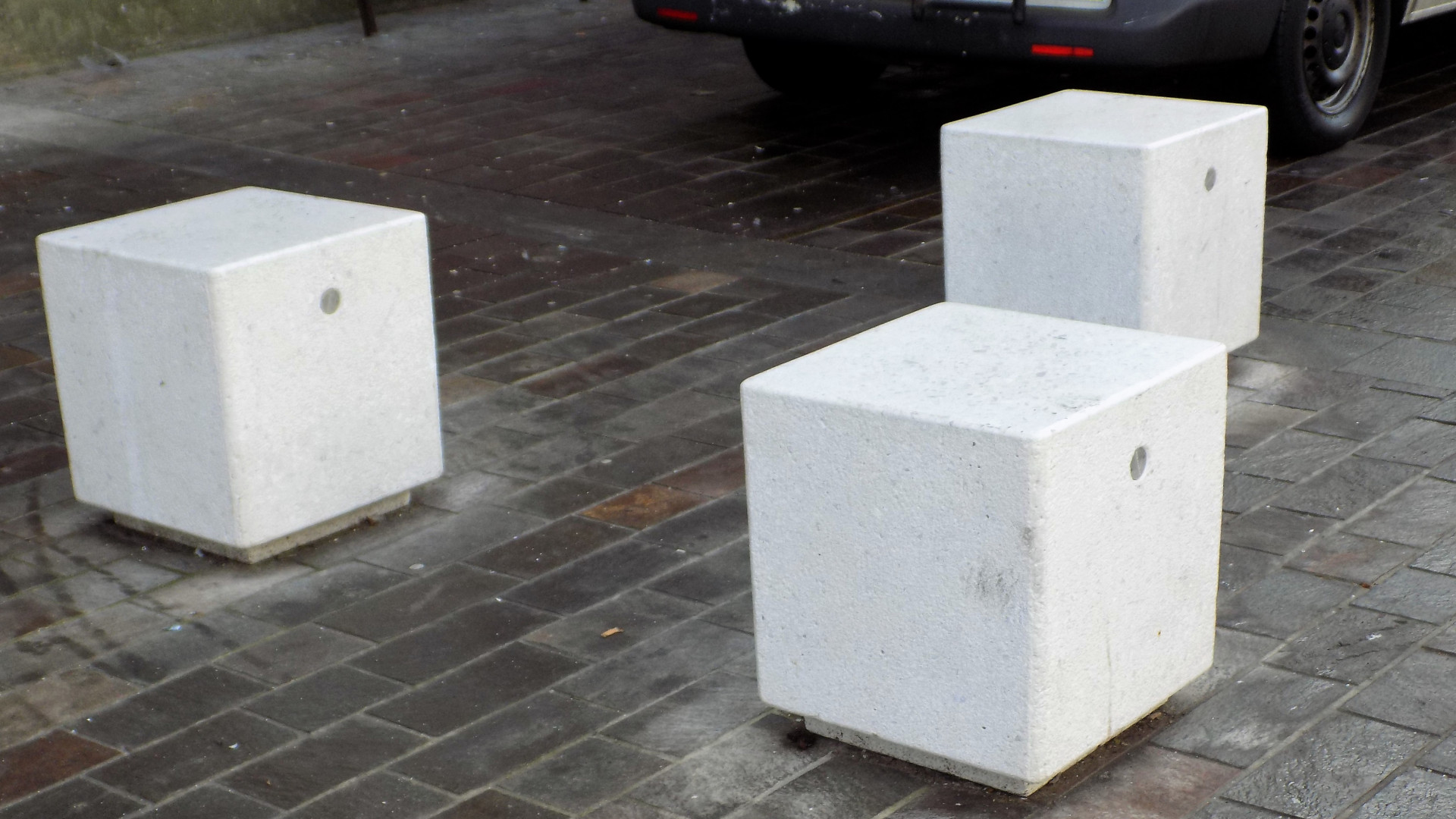Corallo Bollard