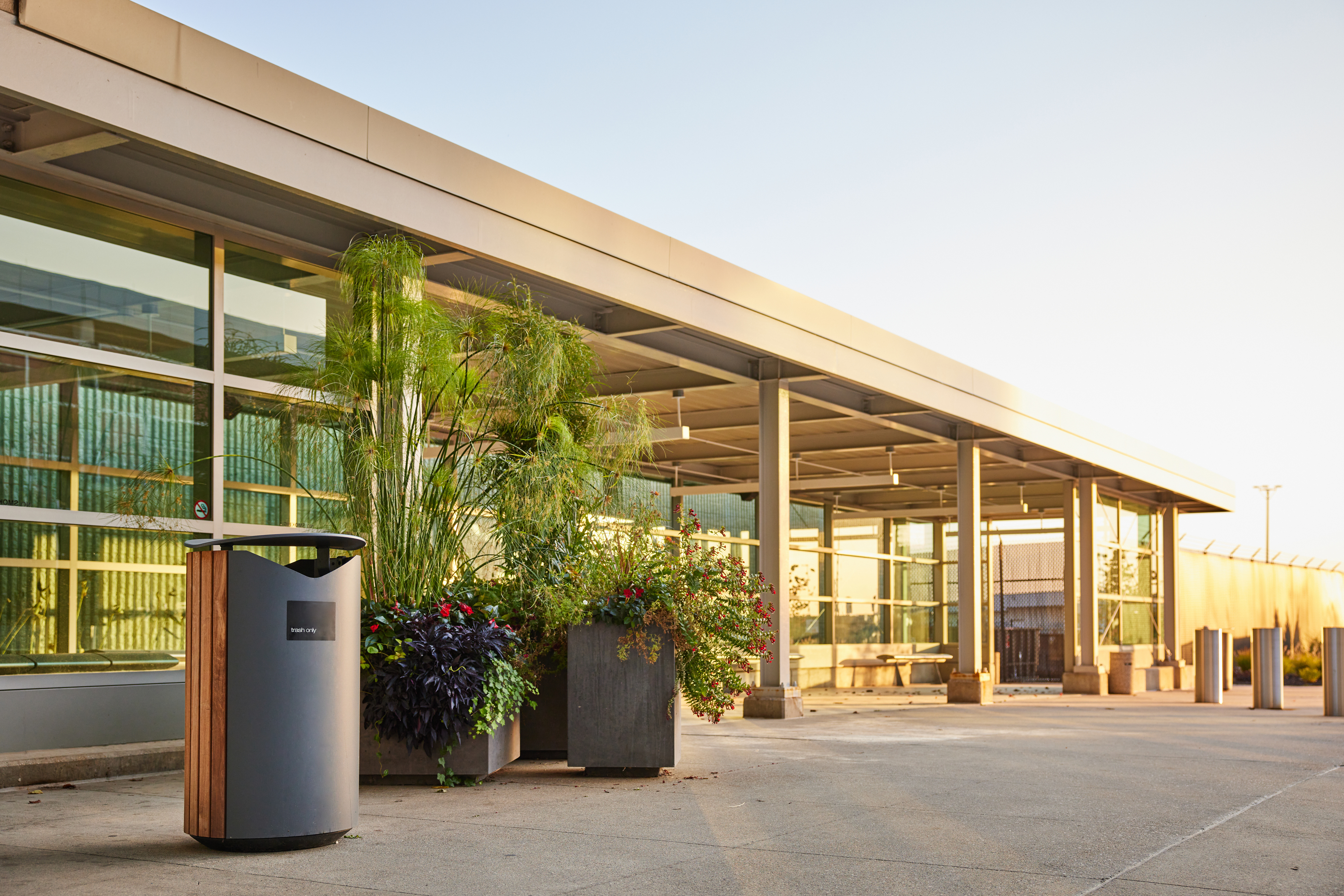 Generation 50 Litter Bin