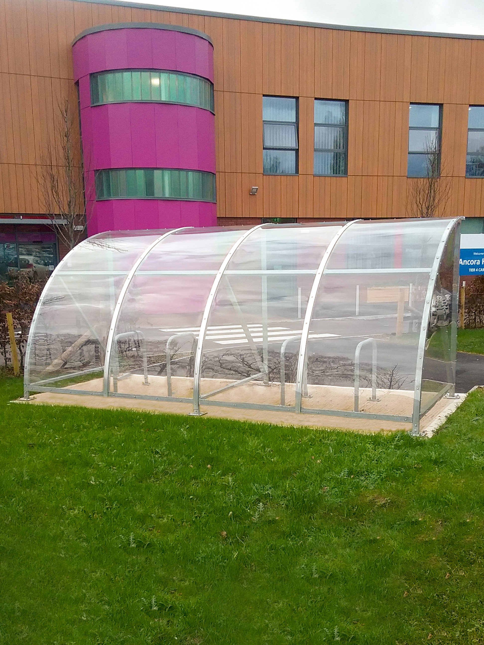 Hennessy Cycle Shelter