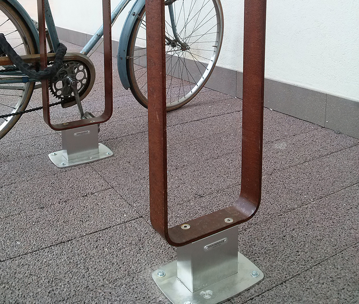 Inside Cycle Stand