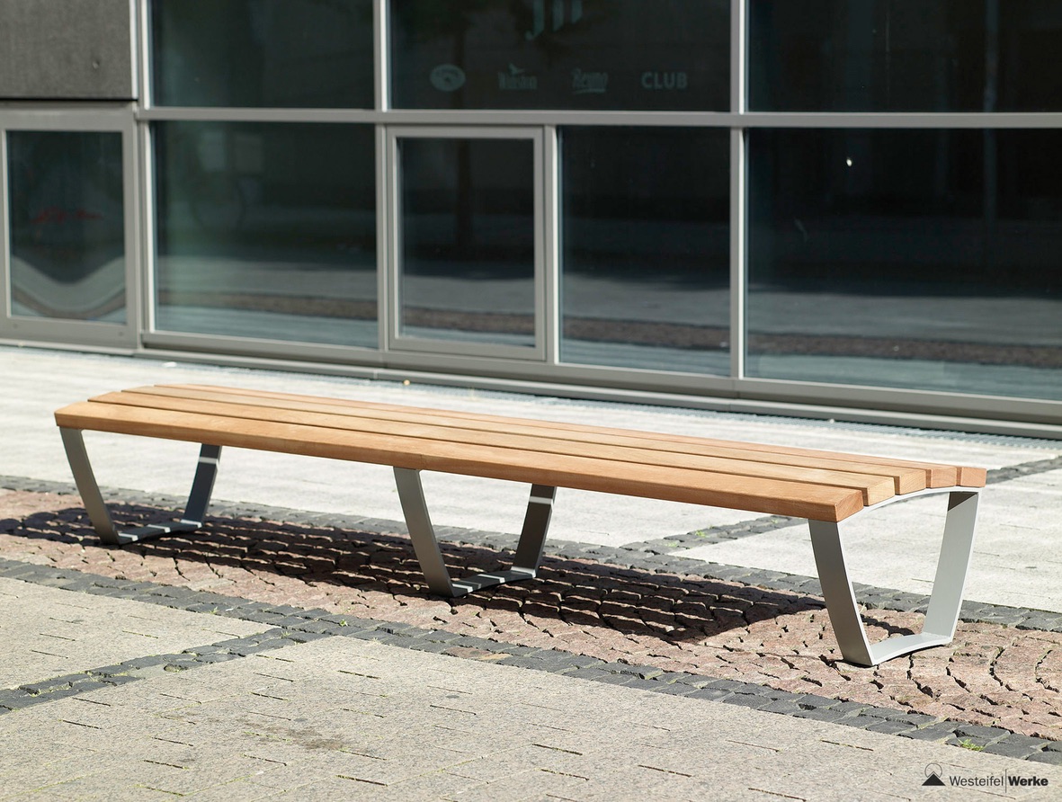 Cado Corpus Seating