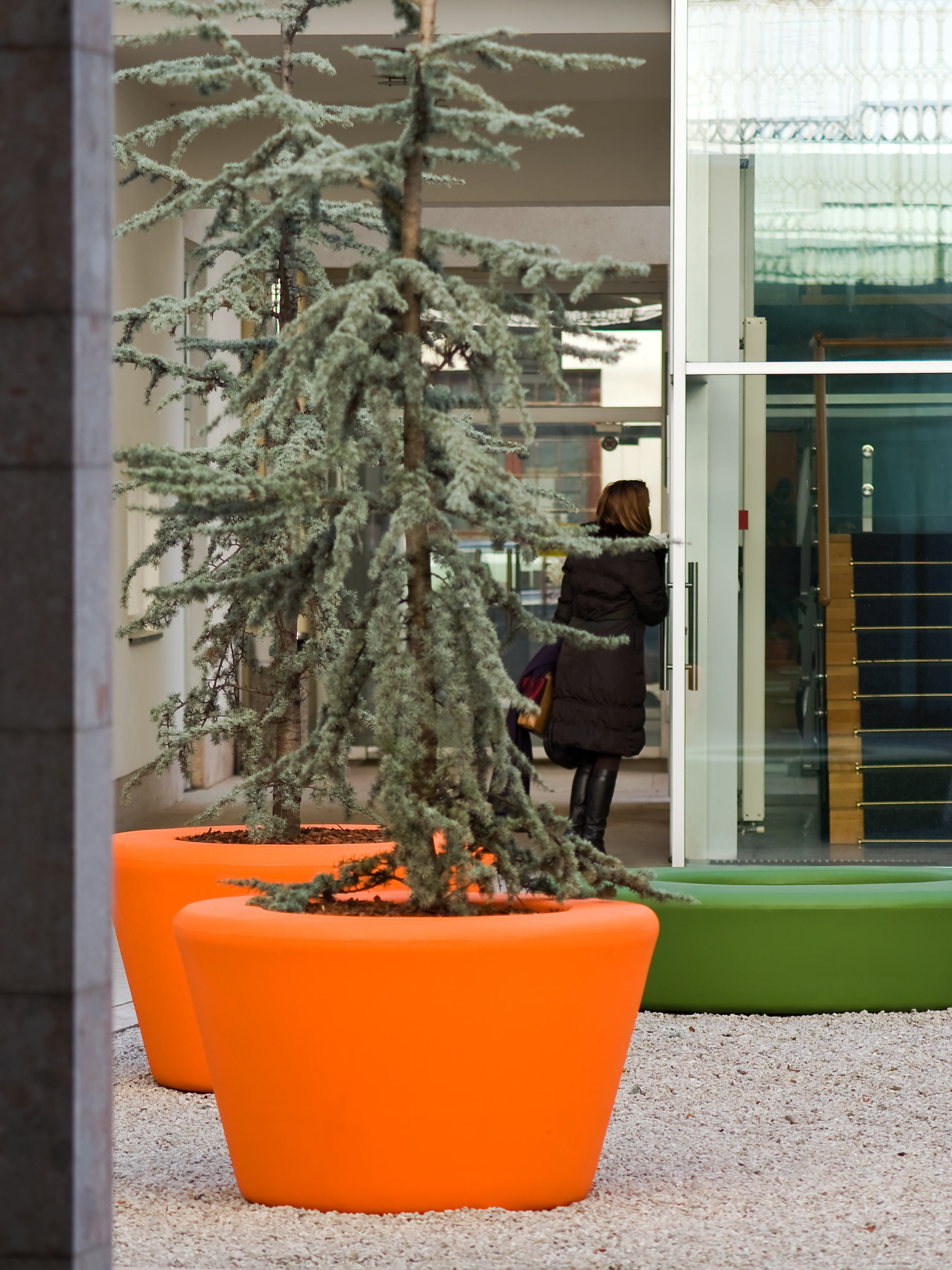 Loop Cone Planter