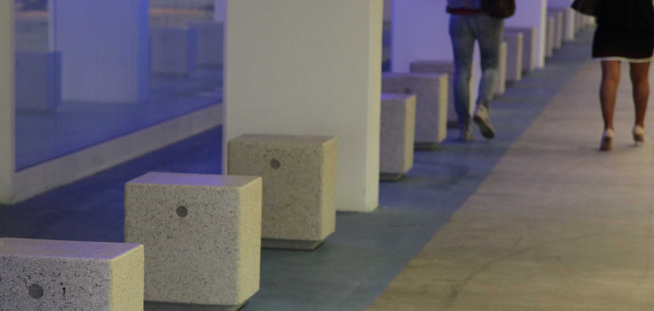 Corallo Bollard