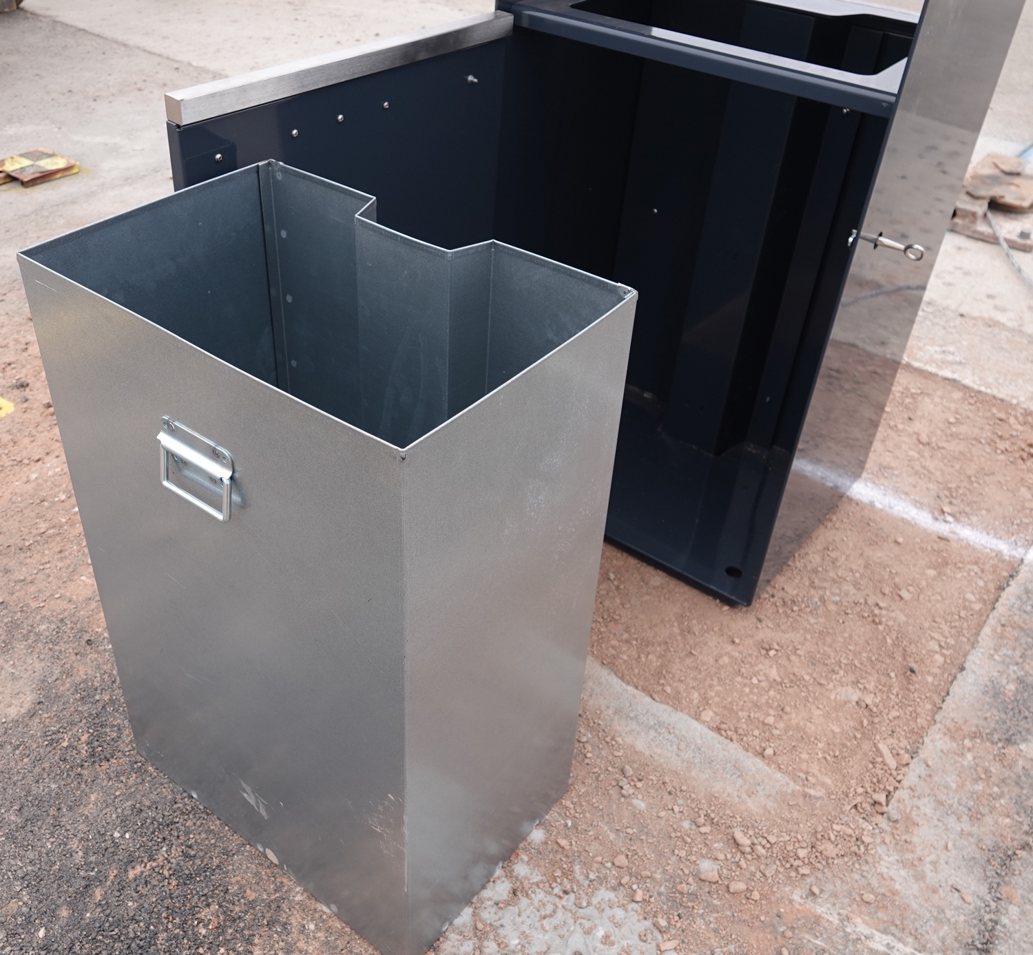 Protect Litter Bin