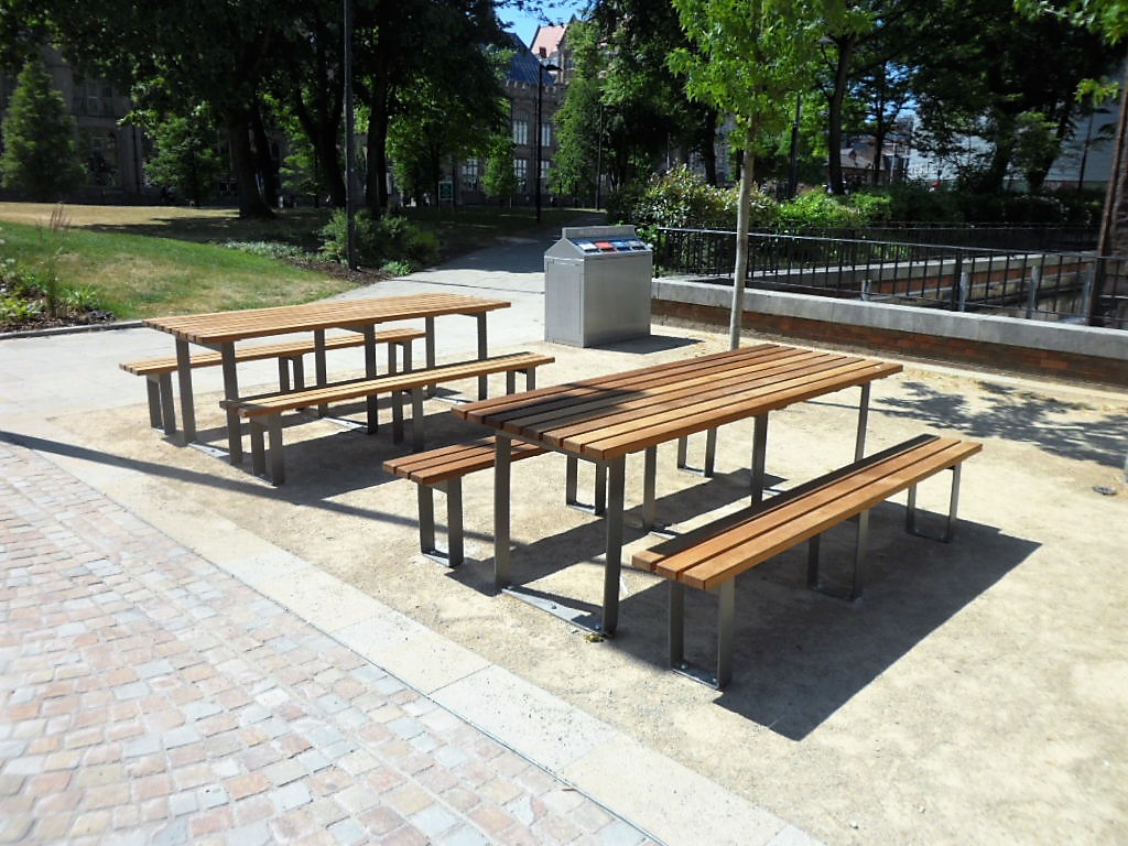 Brunswick Picnic Table