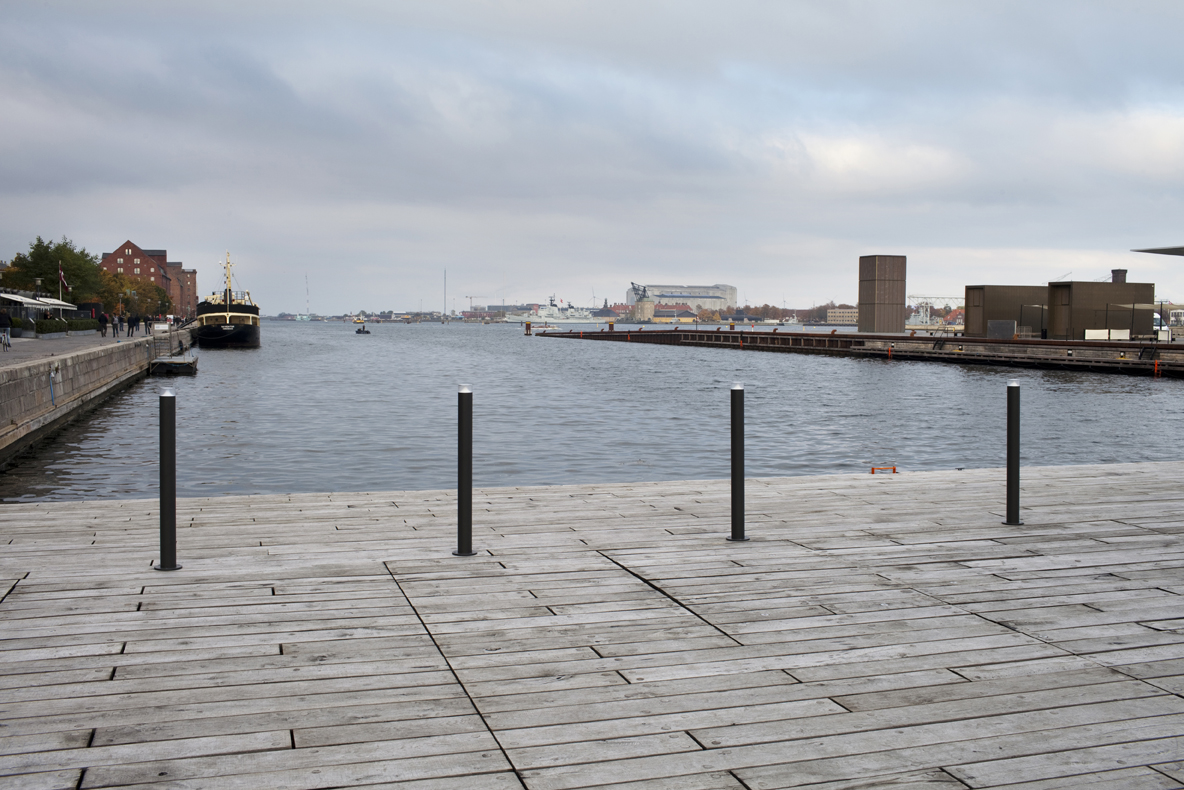 Point Sun Bollard