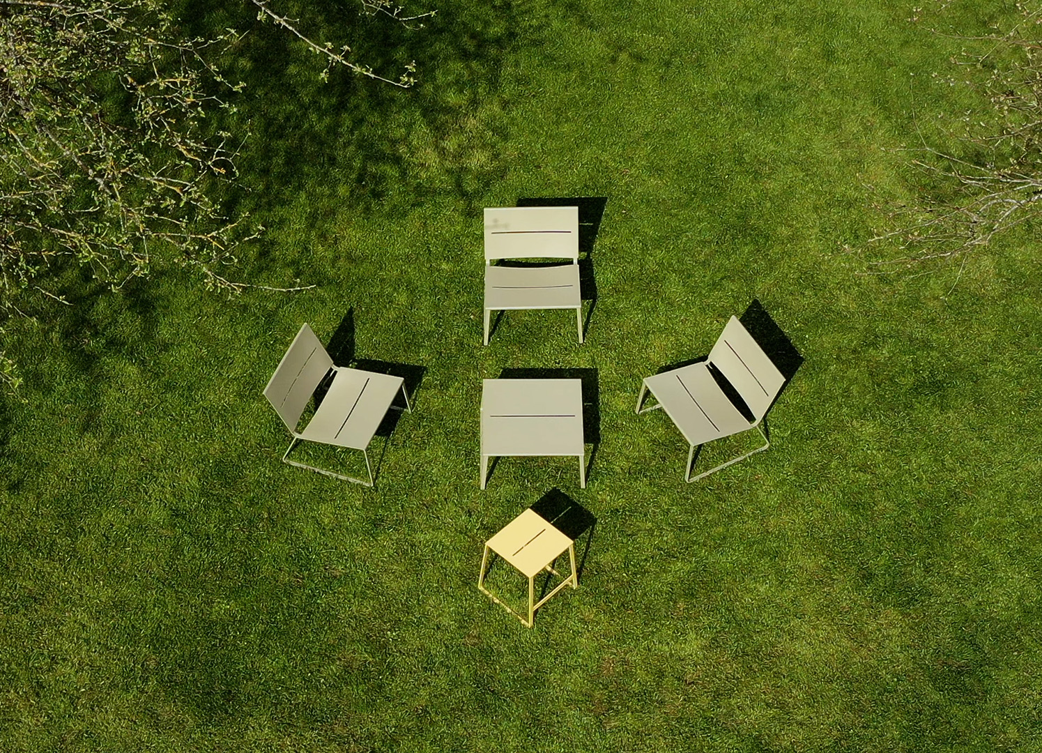Teräs LO BO Lounge Table