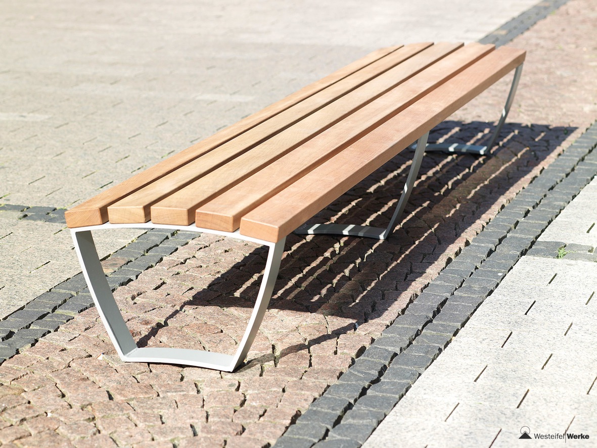 Cado Corpus Seating