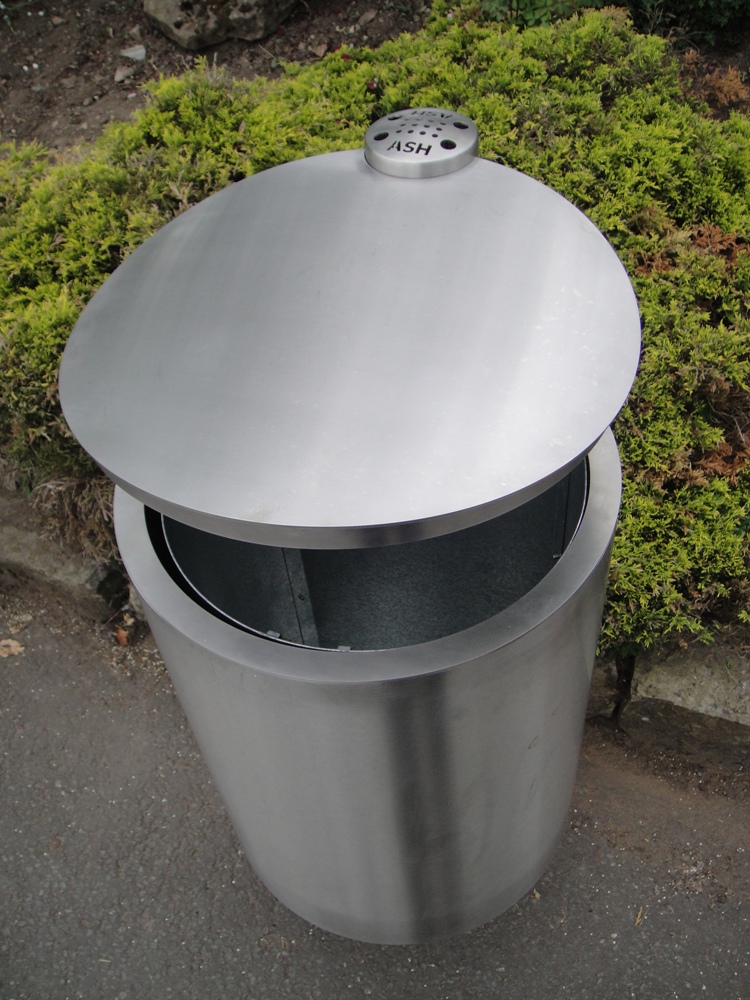 Bradford Litter Bin