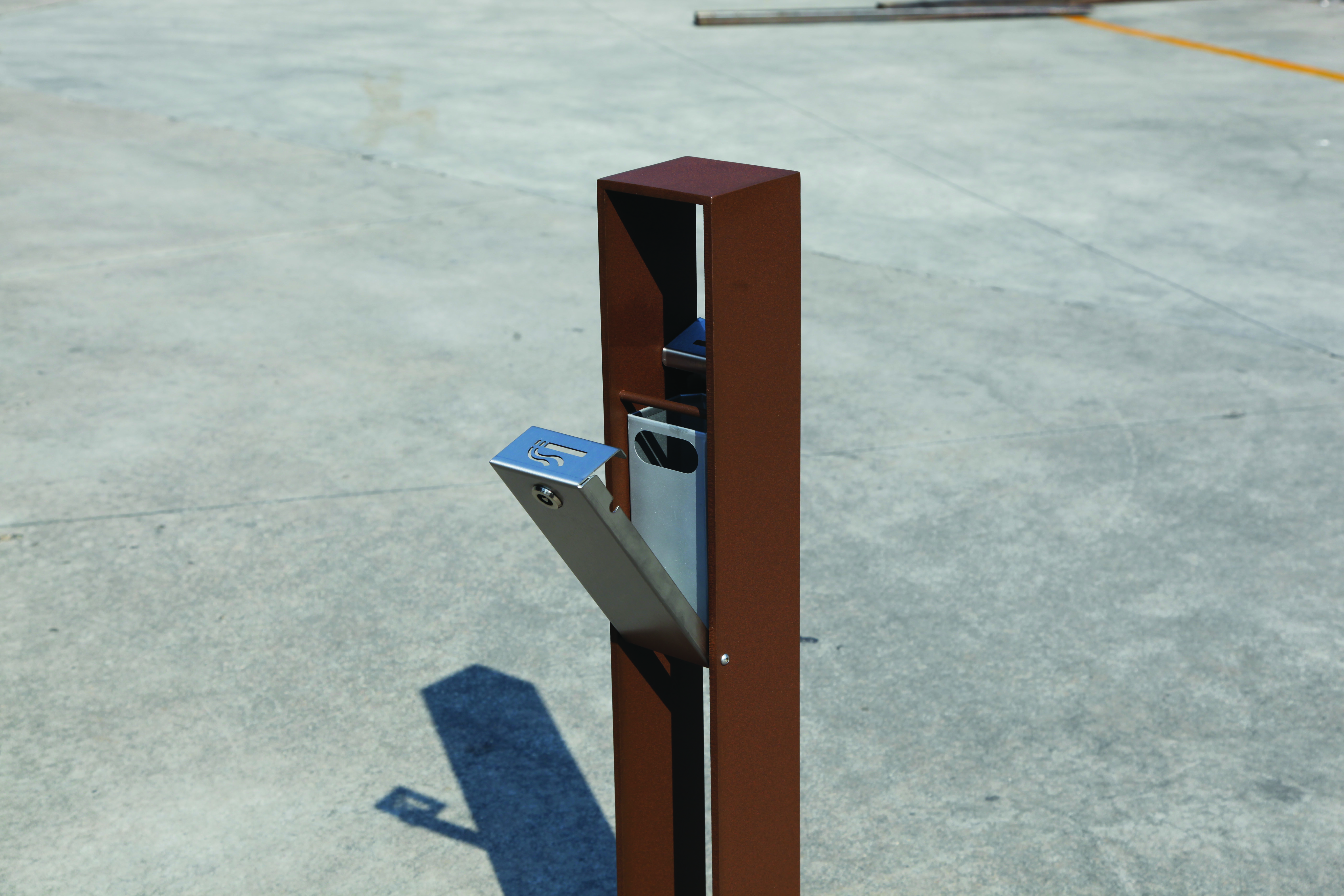Mo Cigarette Bin
