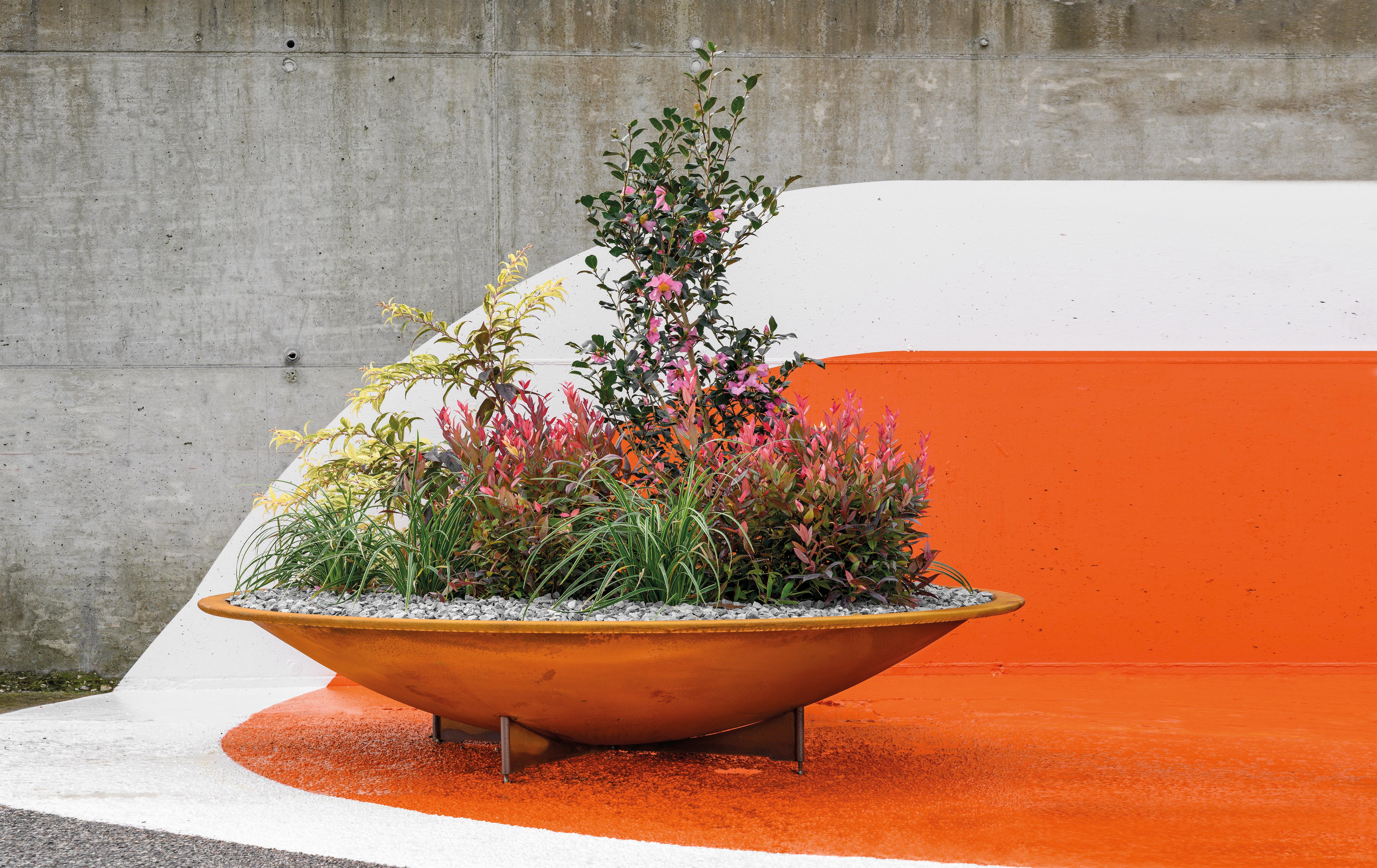Parabel Planter