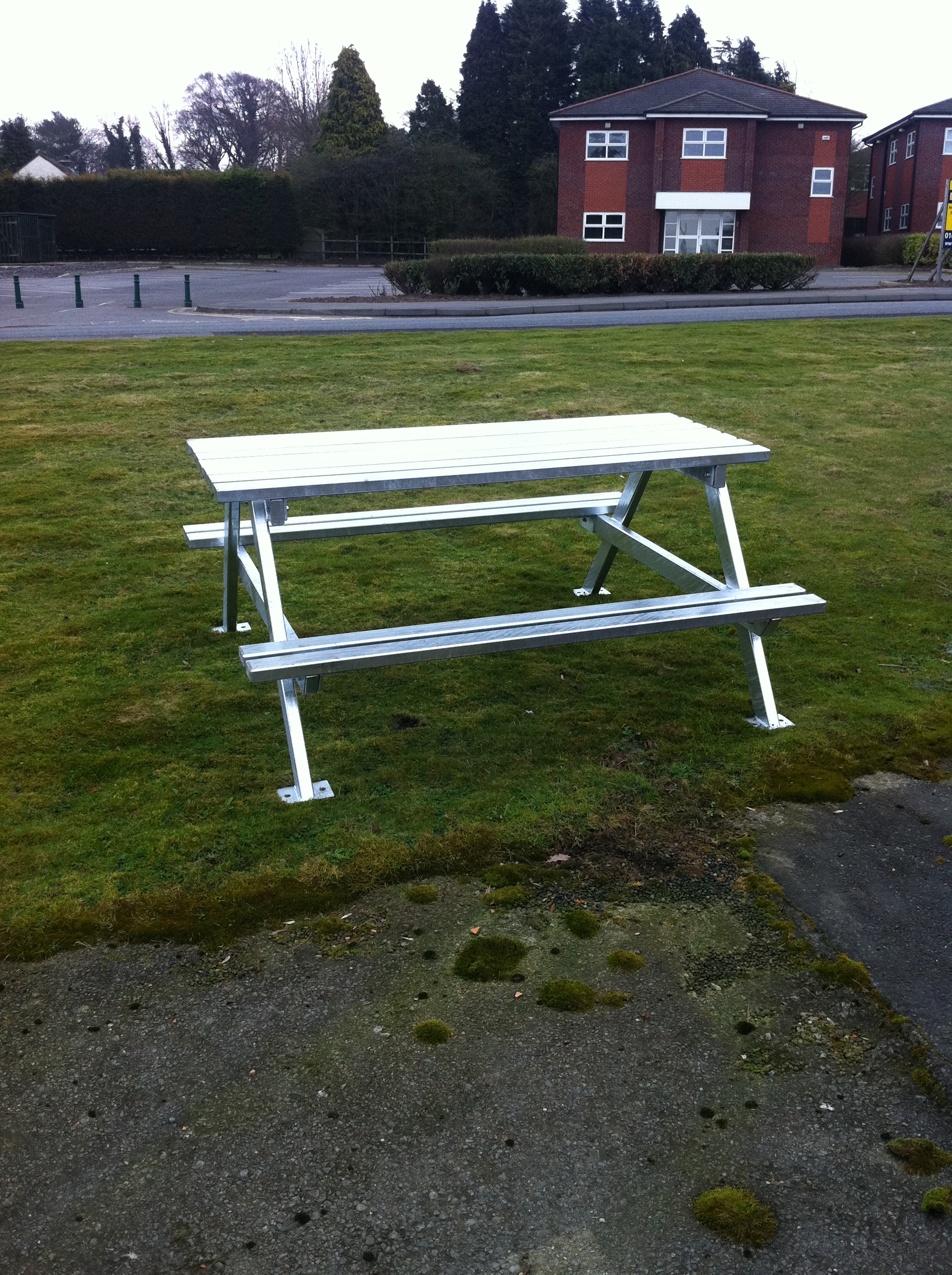 Anti Vandal Picnic Set
