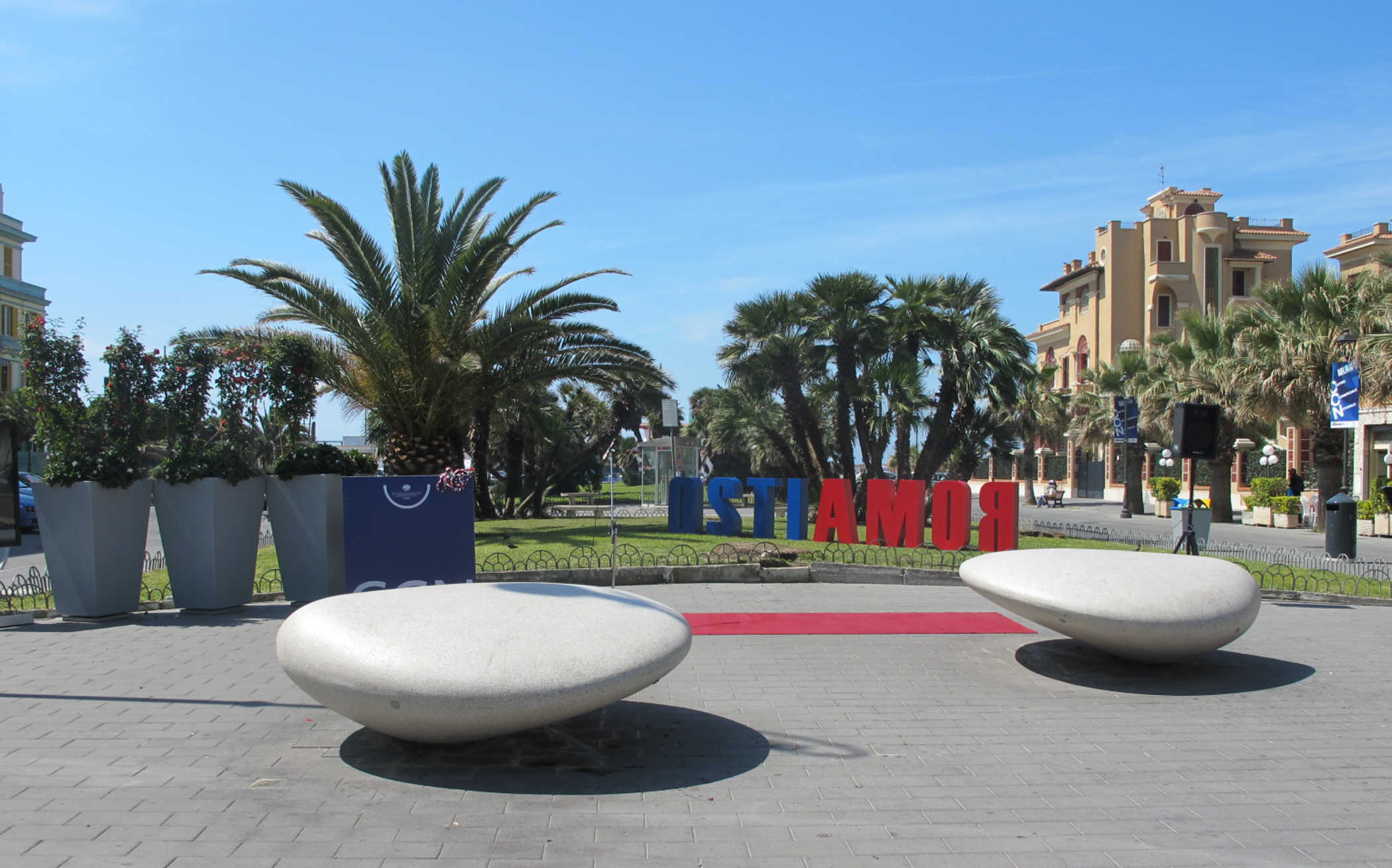 Moonstone Seating