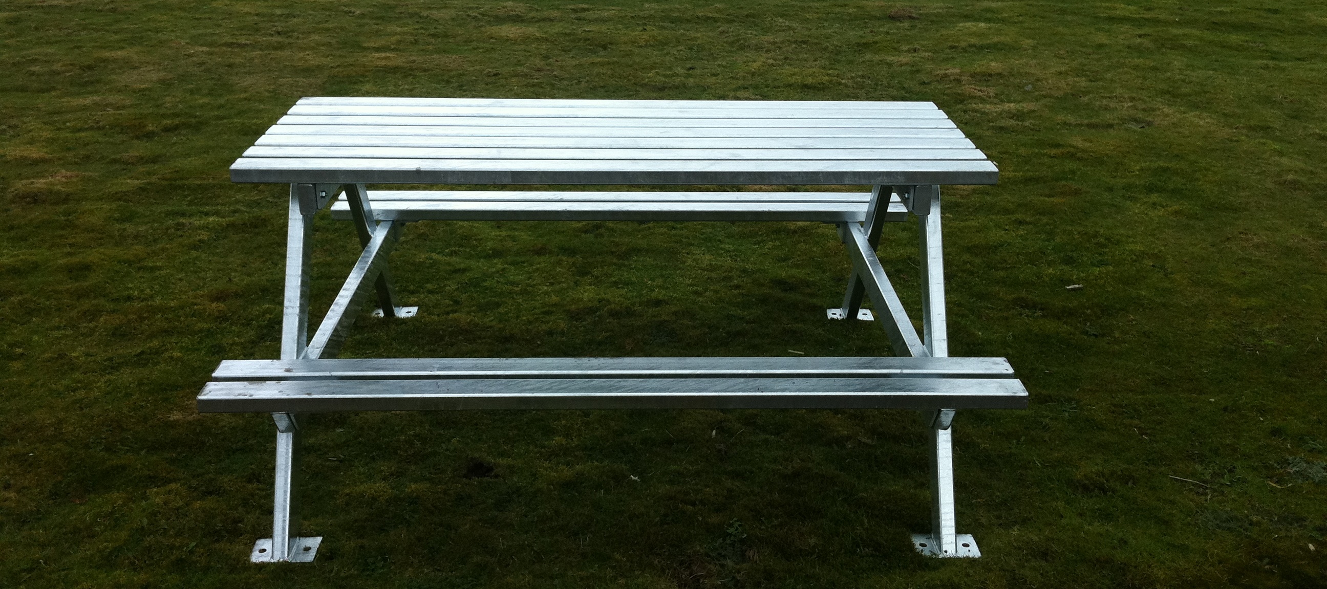 Anti Vandal Picnic Set
