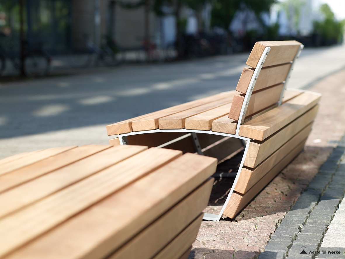 Cado Corpus Seating