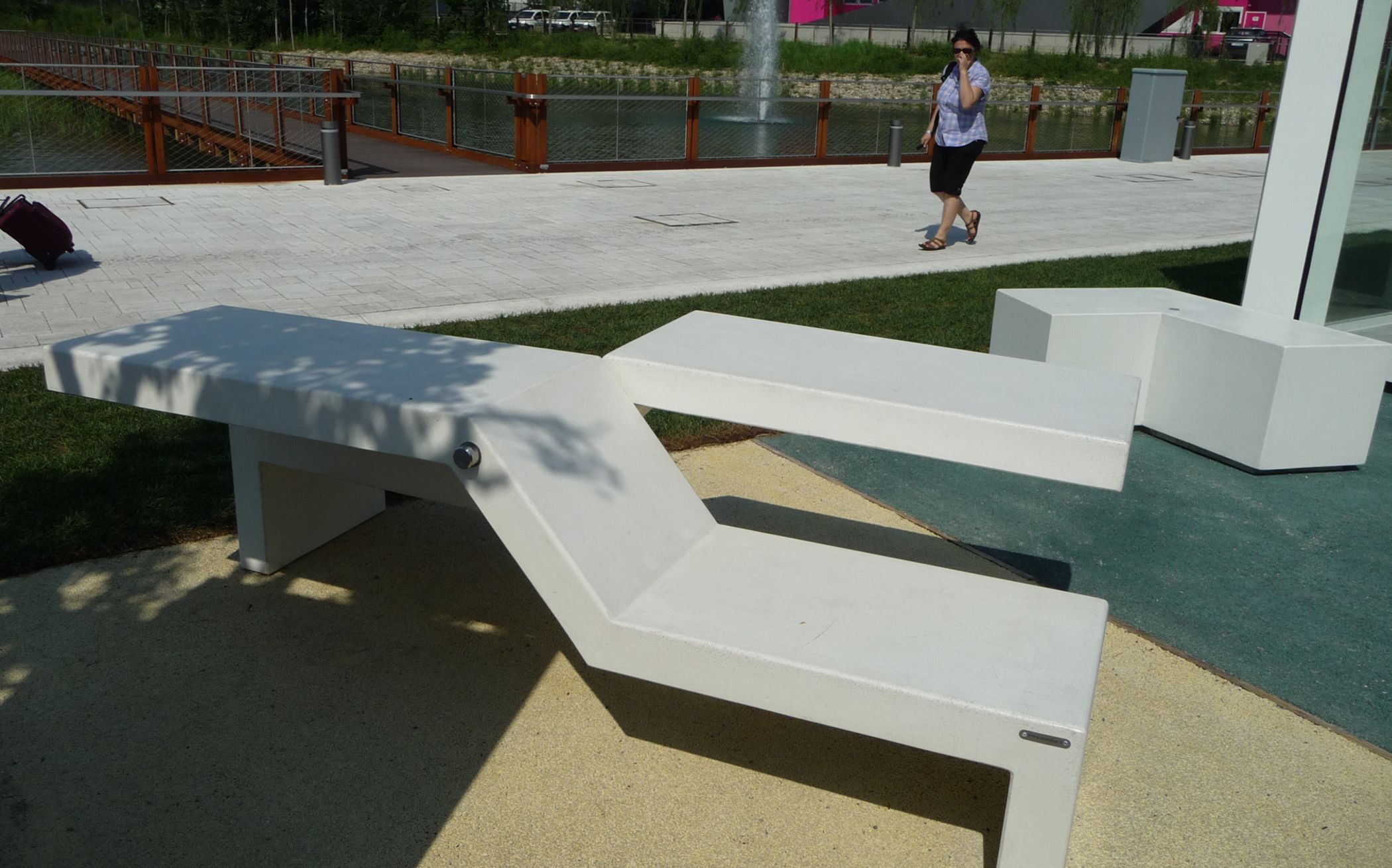 Twin Seating