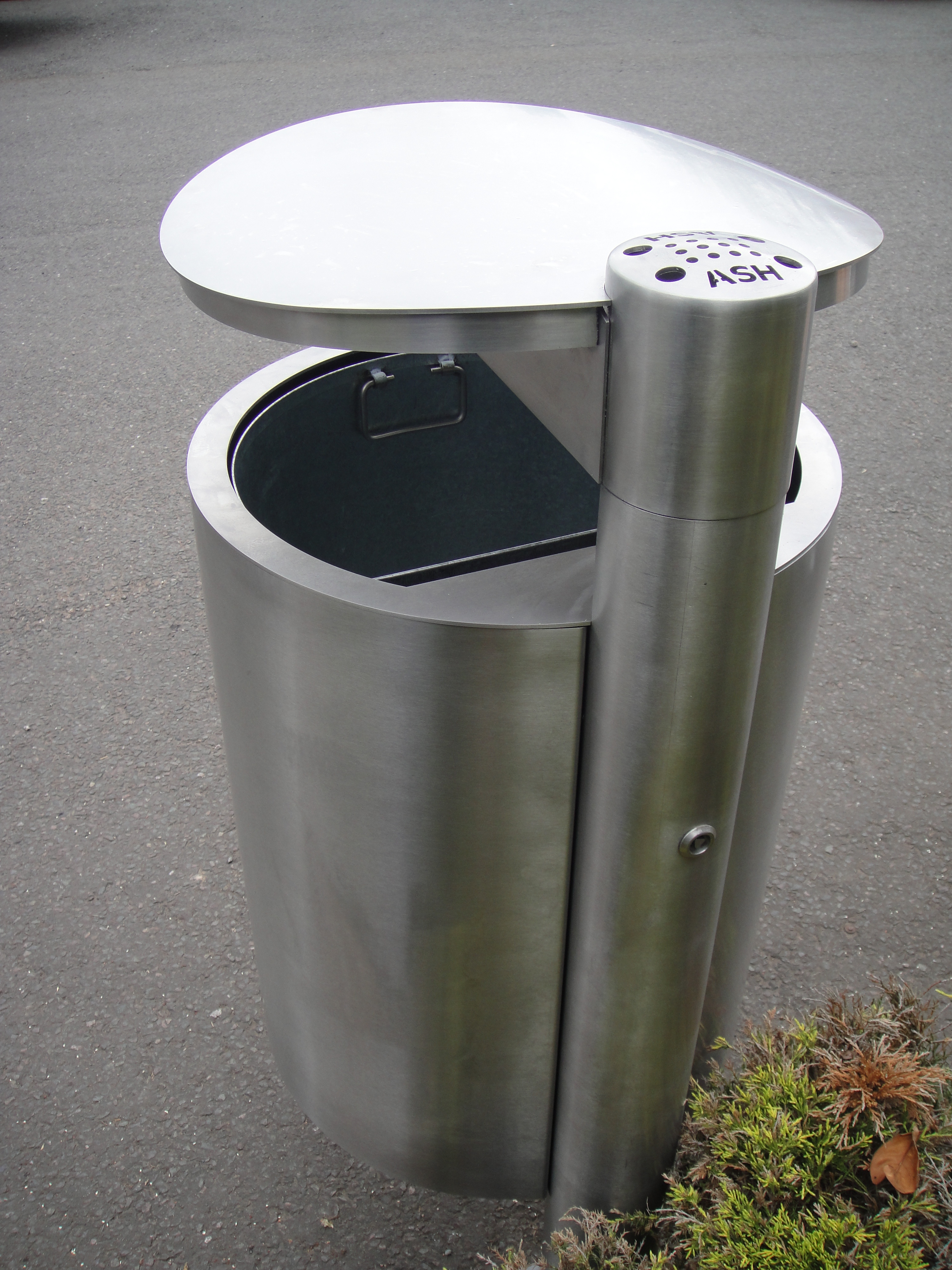 Bradford Litter Bin