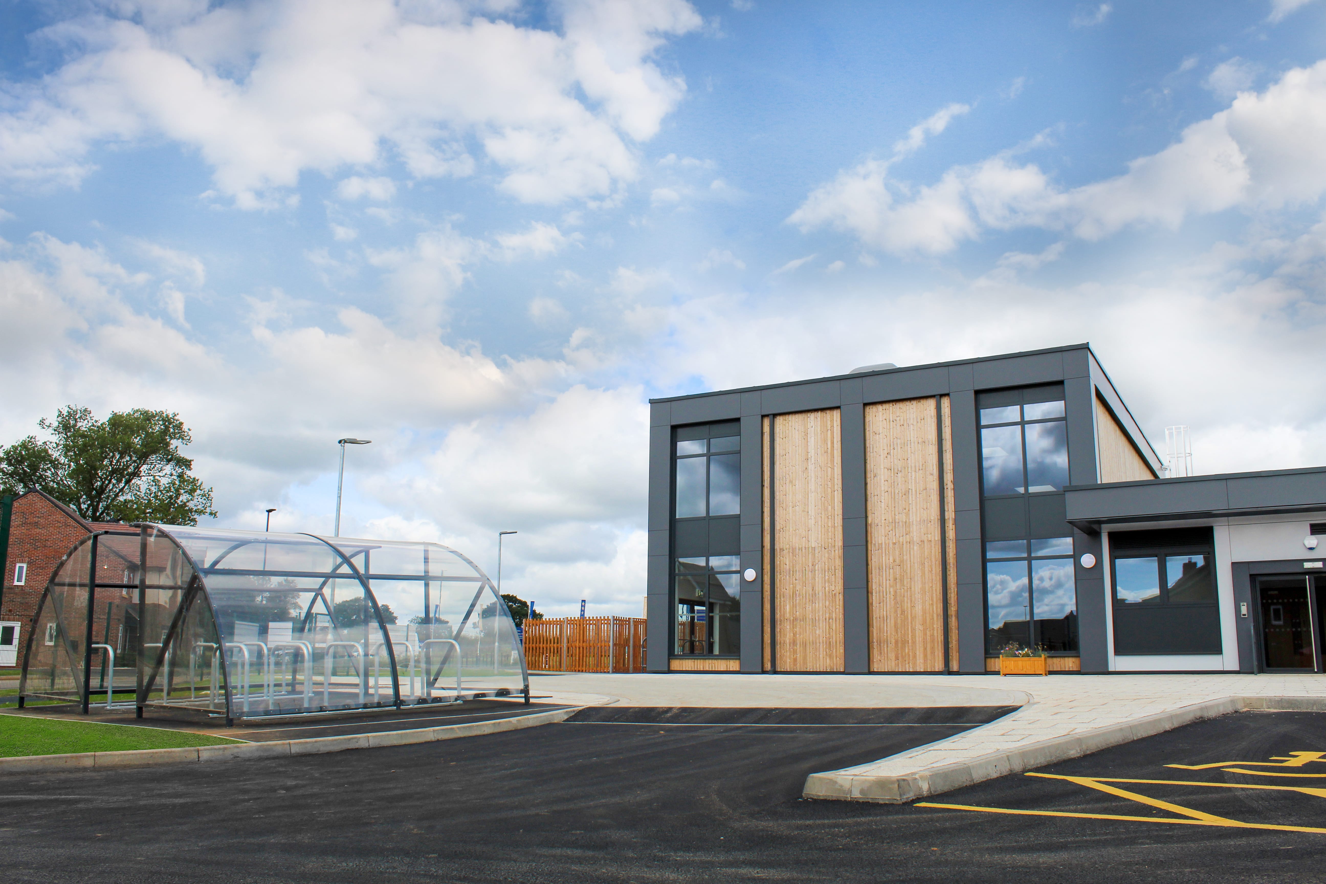 Hennessy Cycle Shelter