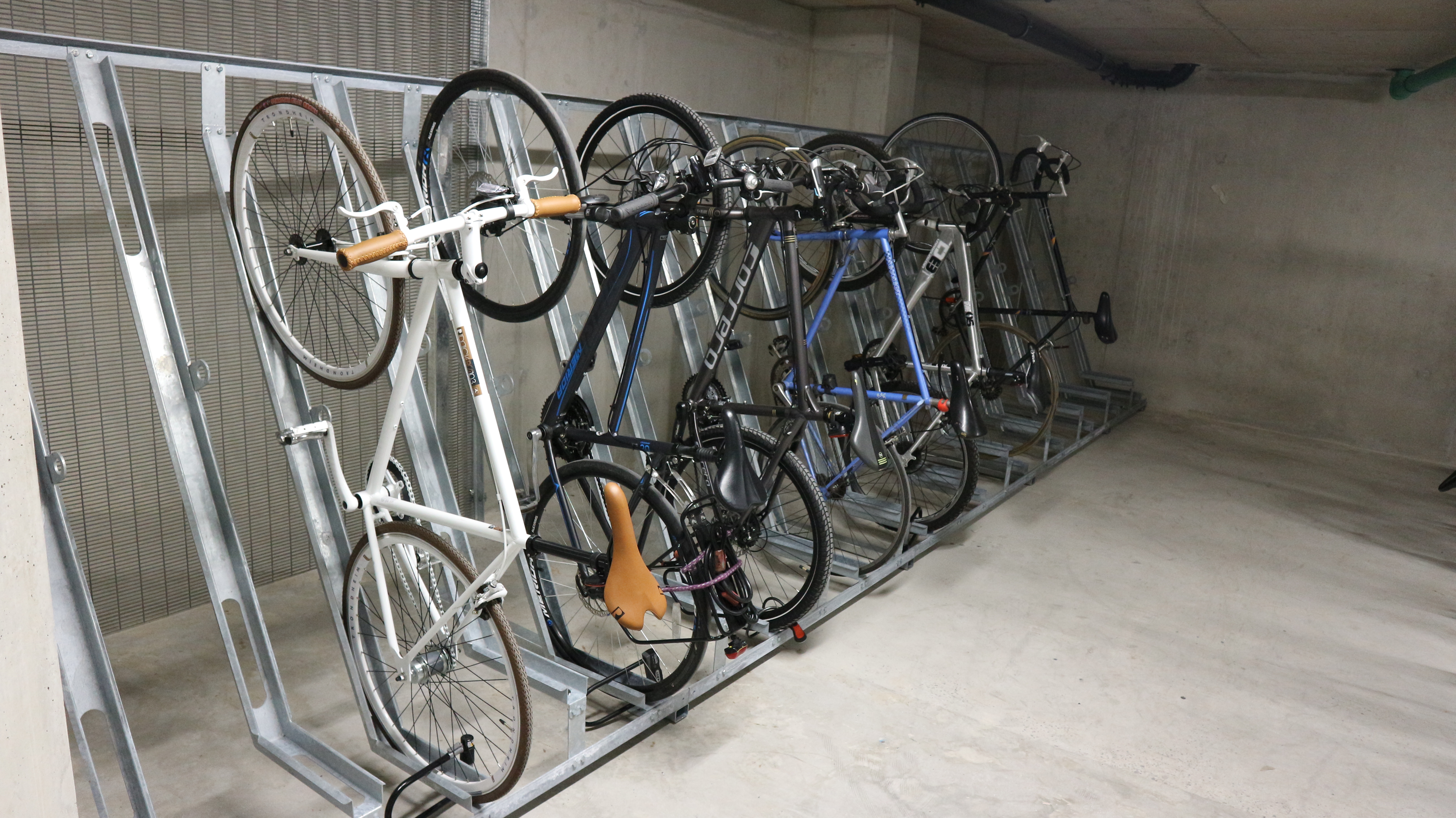 Snowdon Semi Vertical Cycle Rack