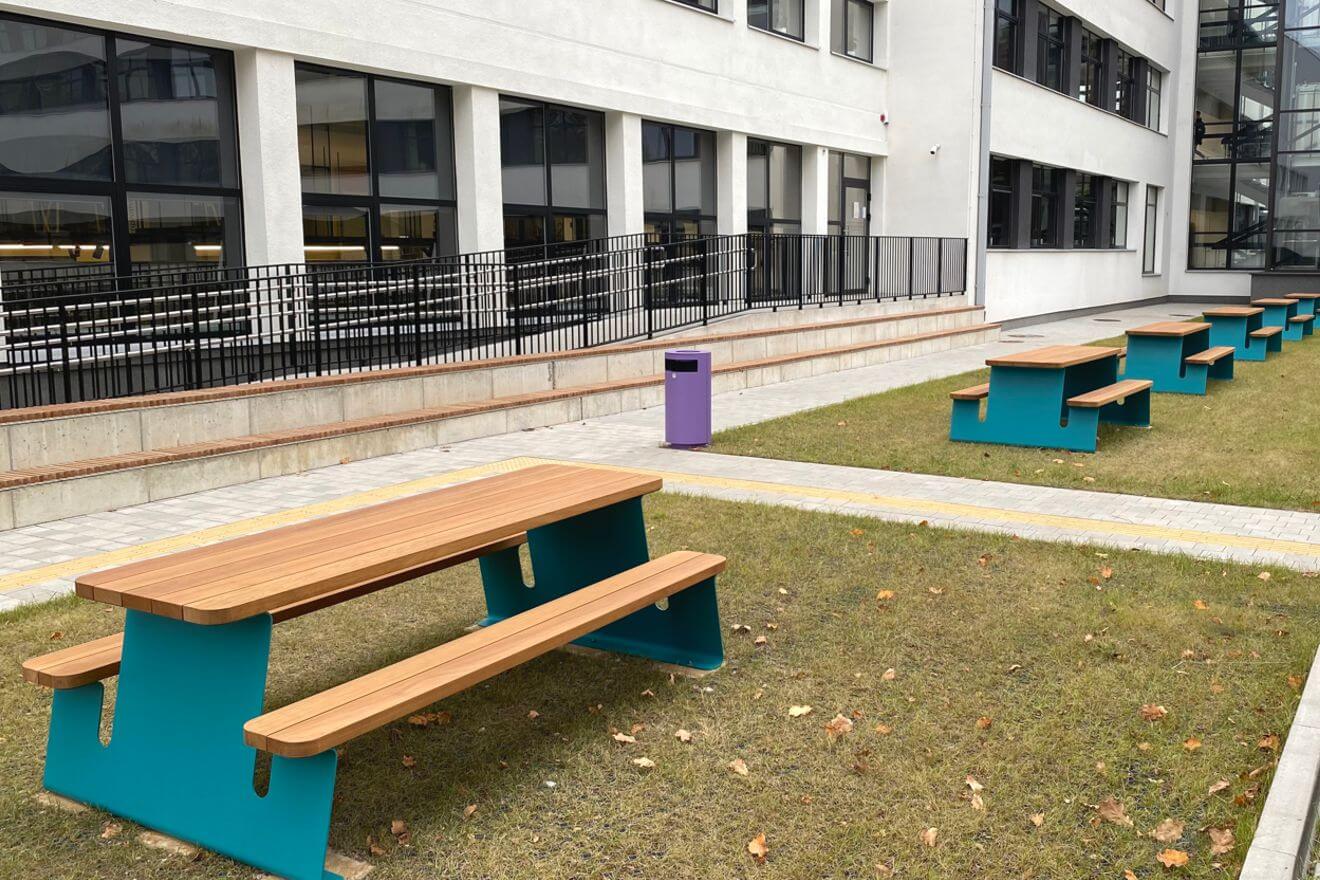 Wave Picnic Table