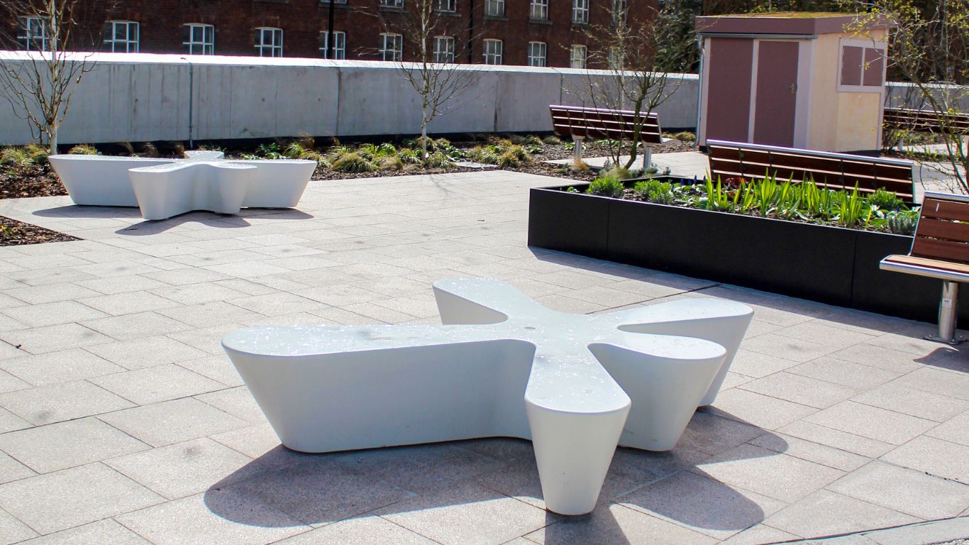 Splash Bench