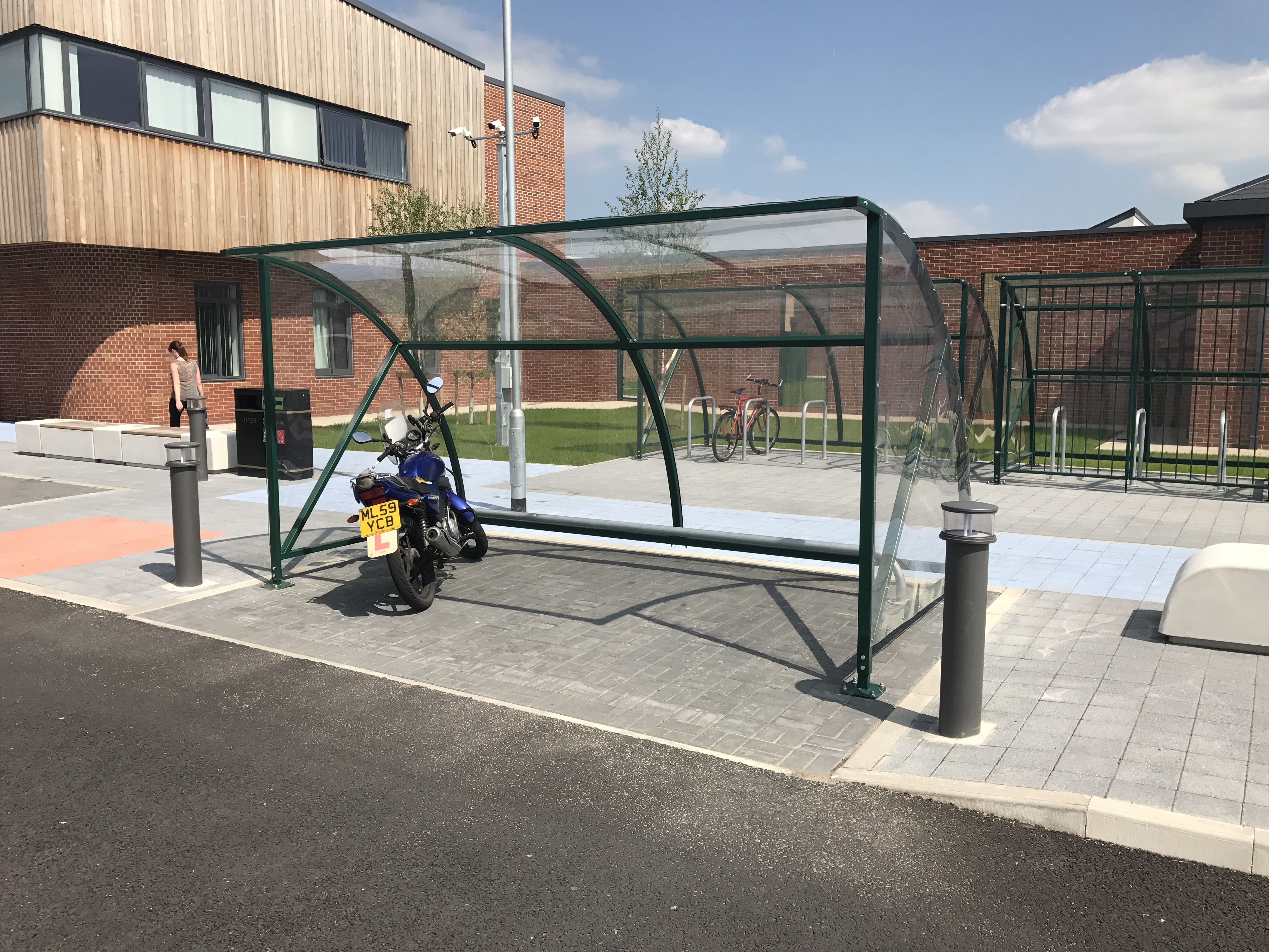 Hennessy Cycle Shelter